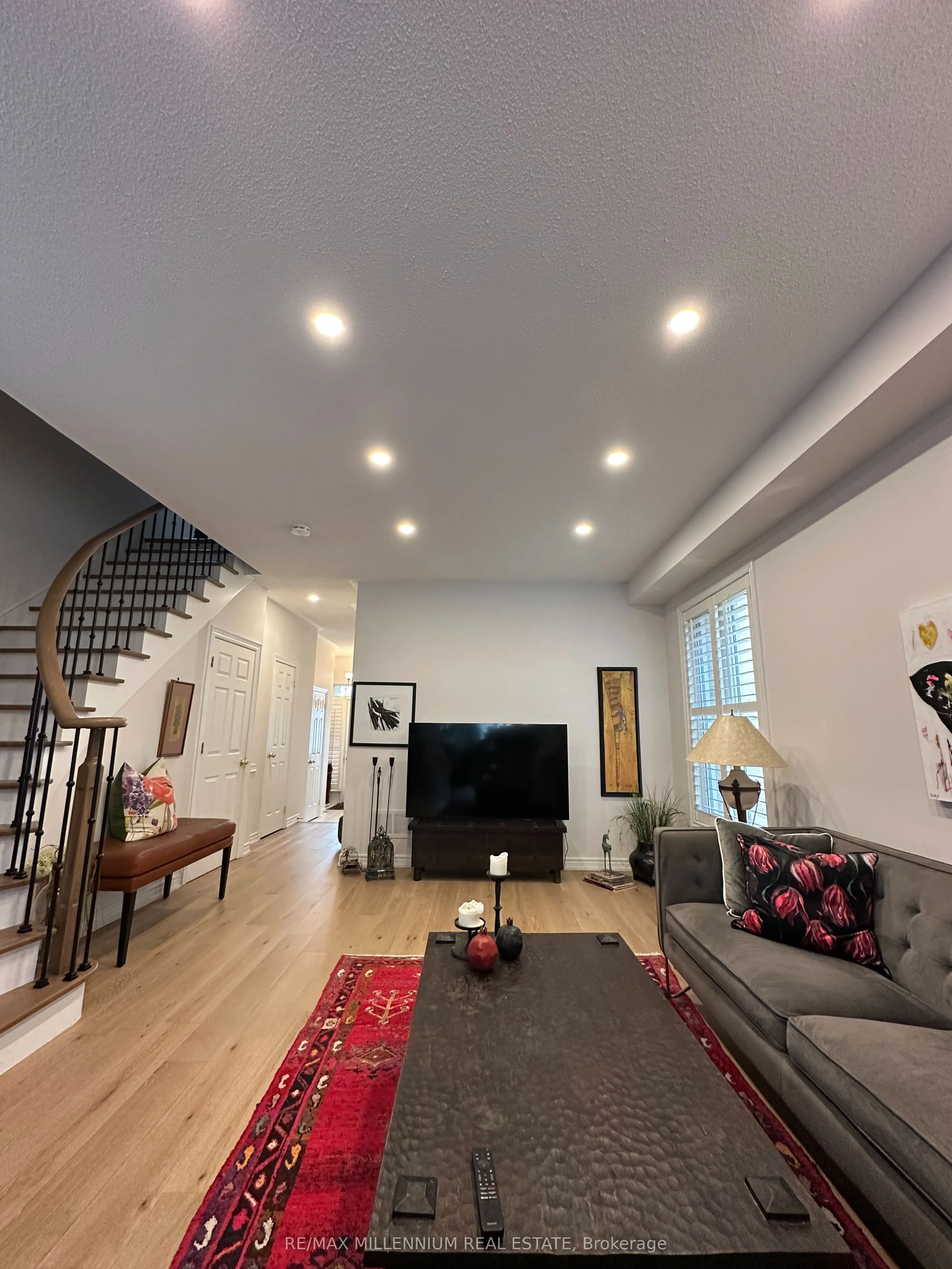 72 Sir Sanford Fleming Way