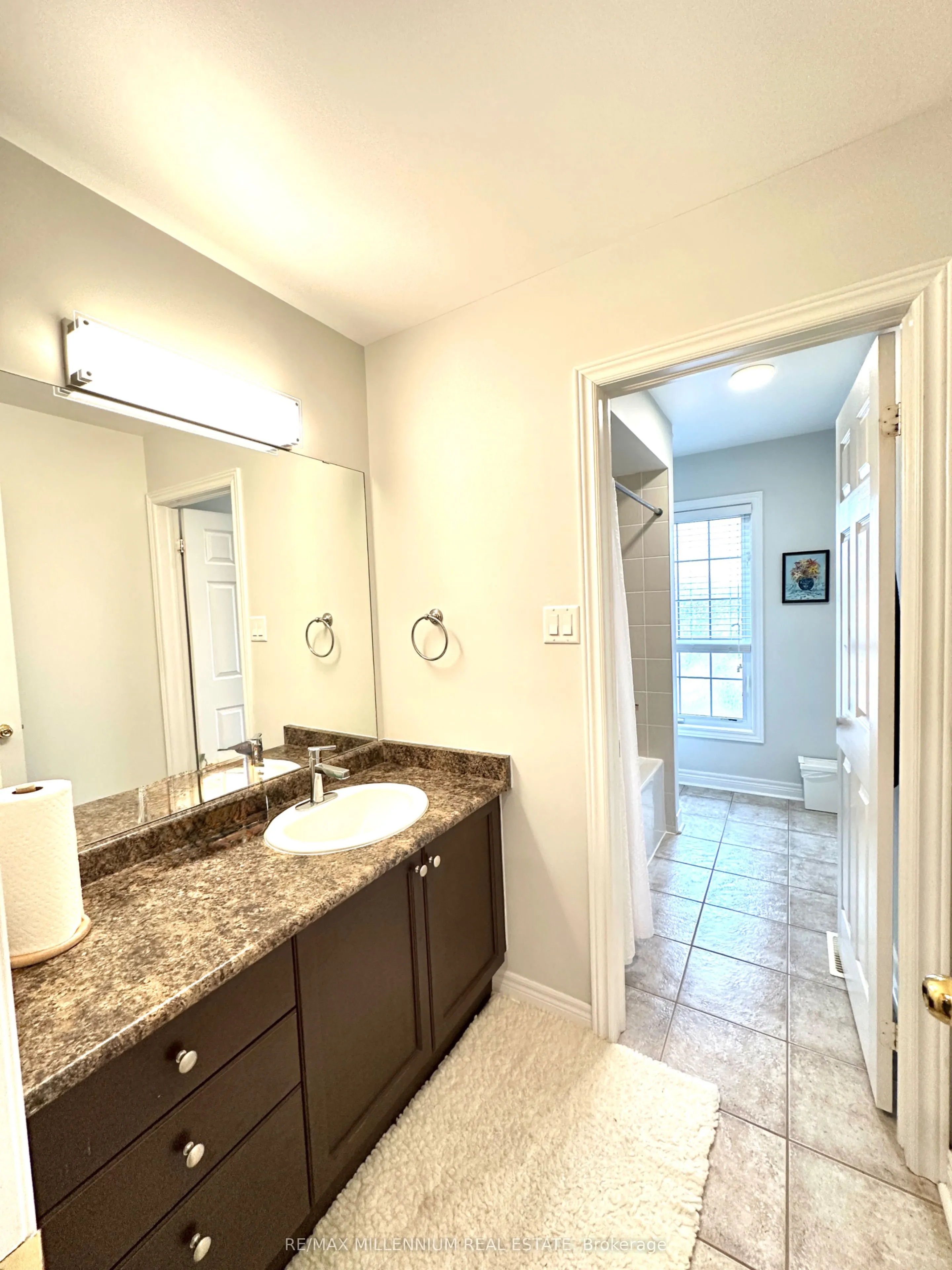 72 Sir Sanford Fleming Way