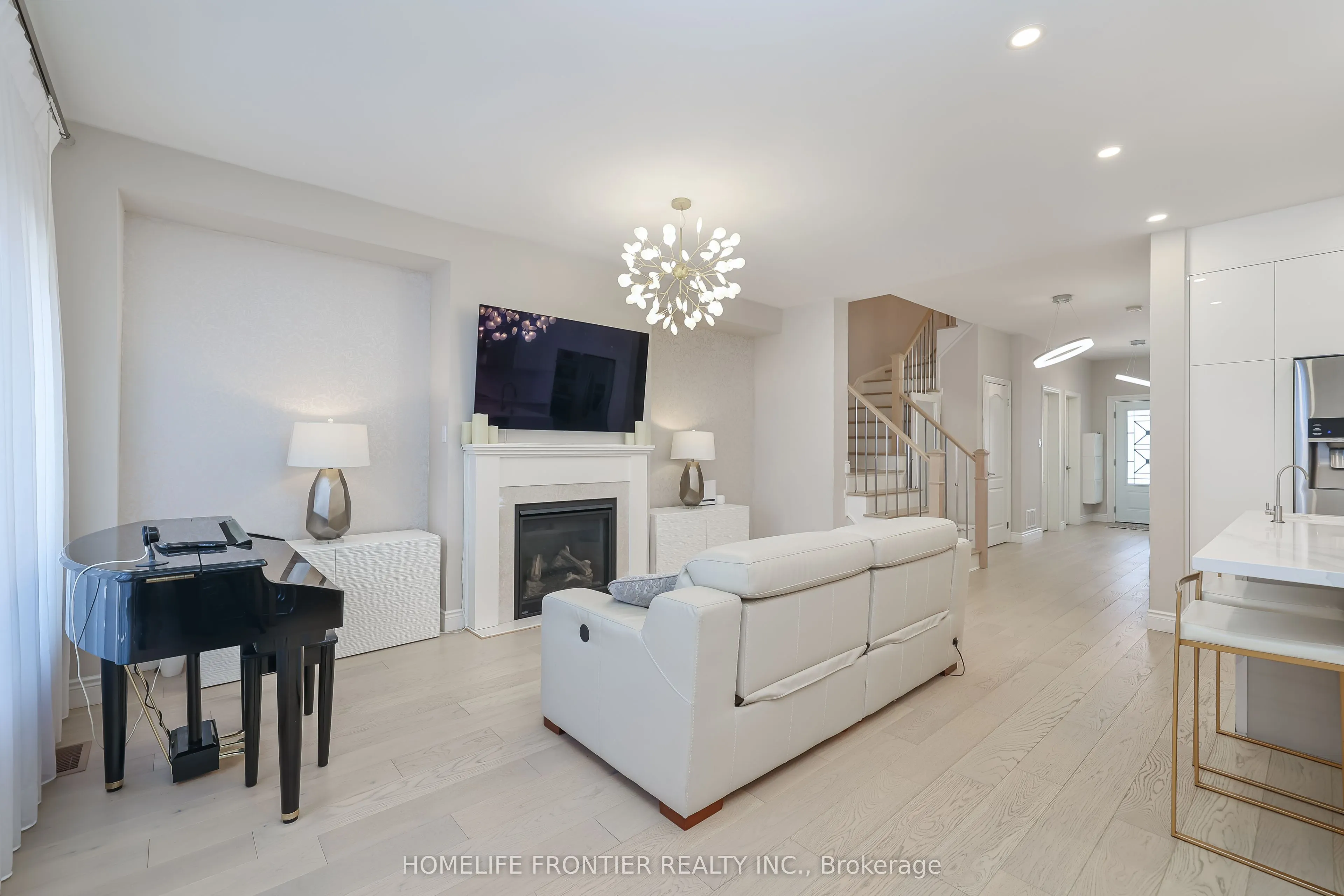14 Charmuse Lane
