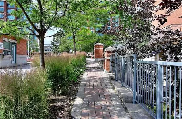 84 Suncrest Boulevard, #28