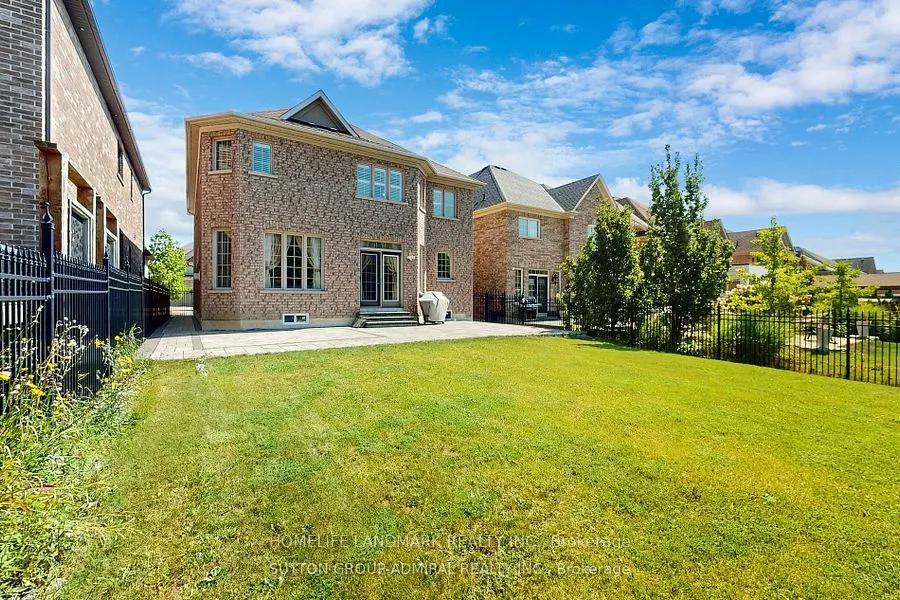63 Glenheron Crescent
