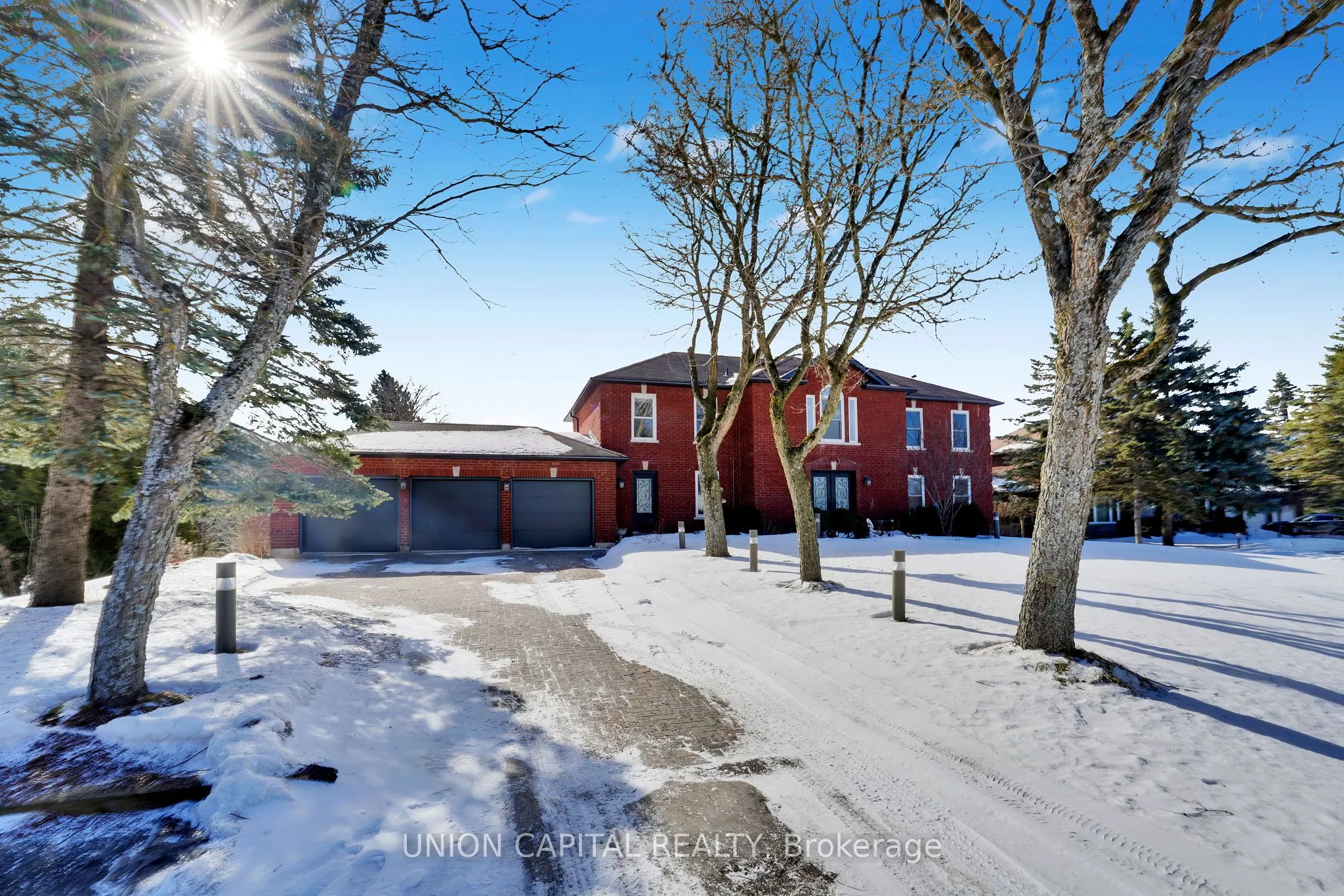 12 Reesor Place
