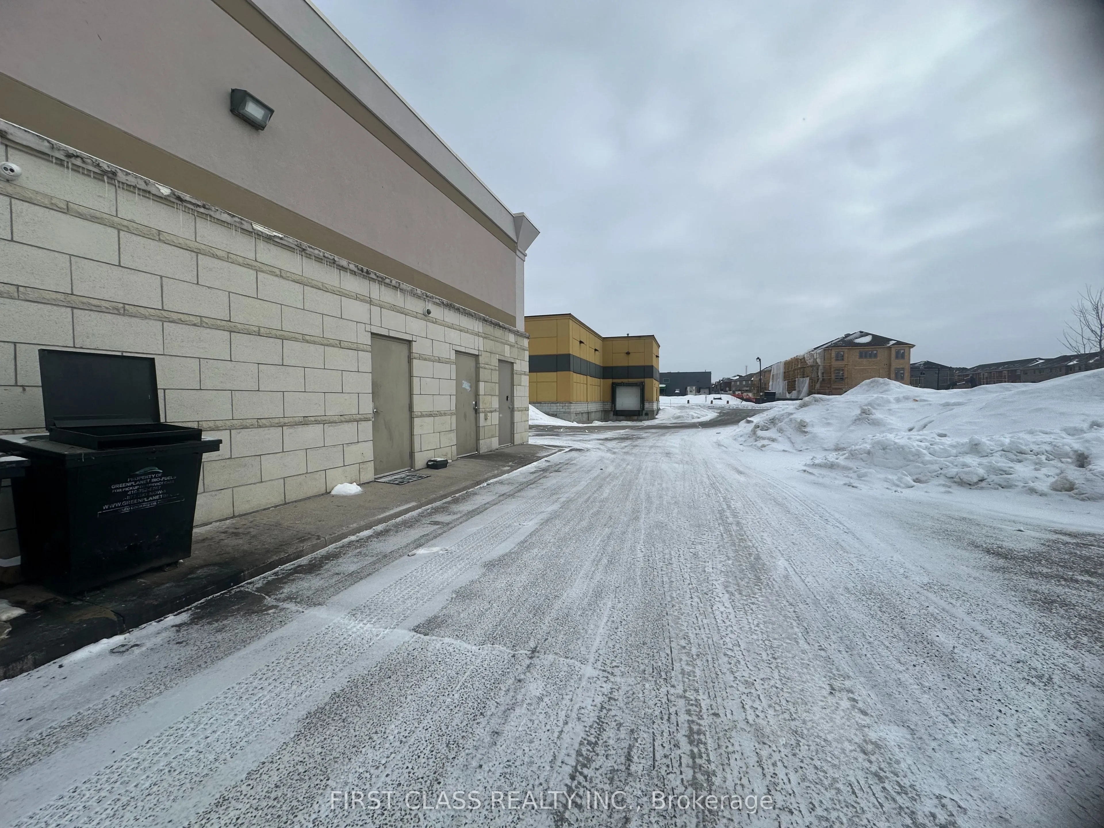 450 Holland Street W, #3