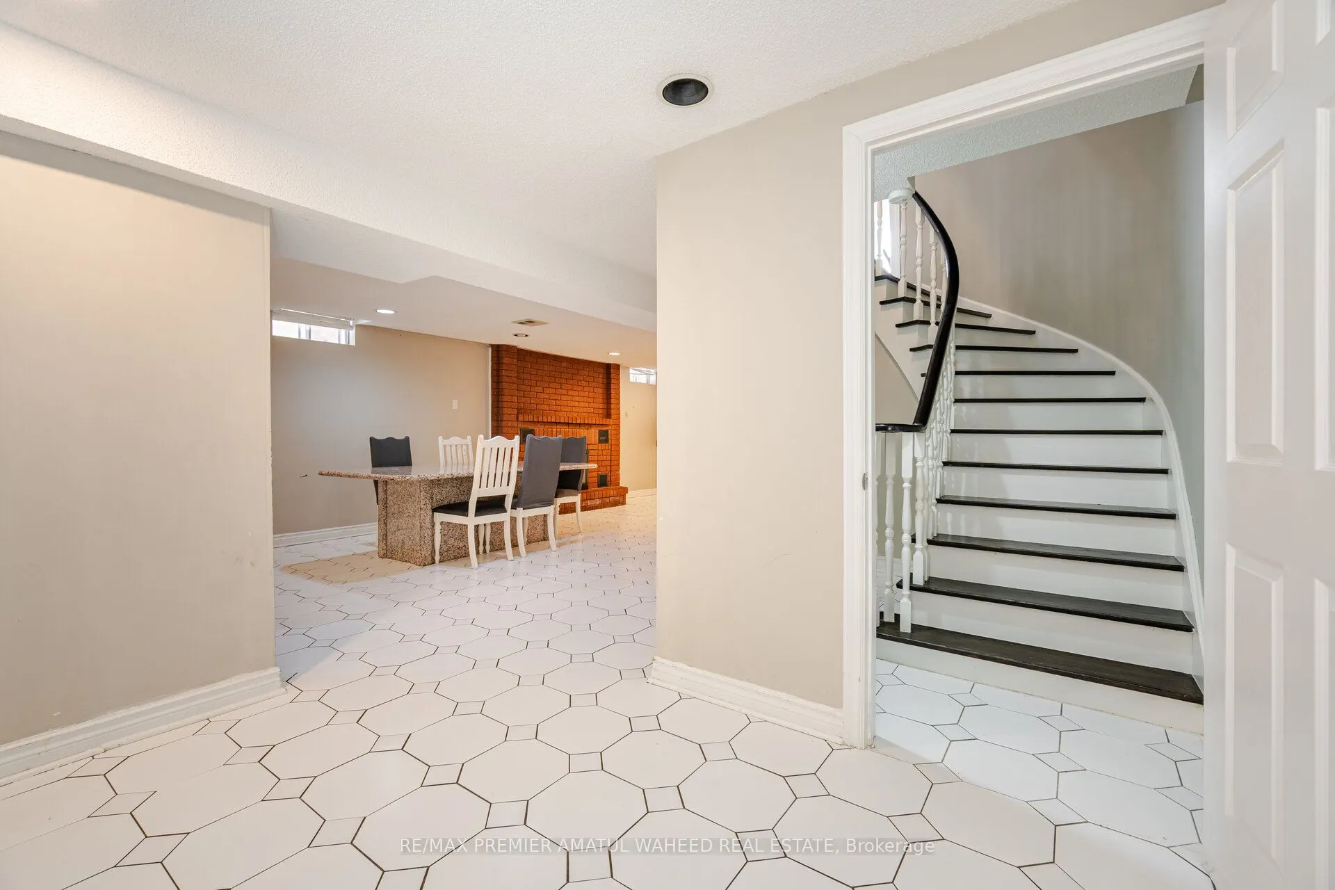 166 Killian Road