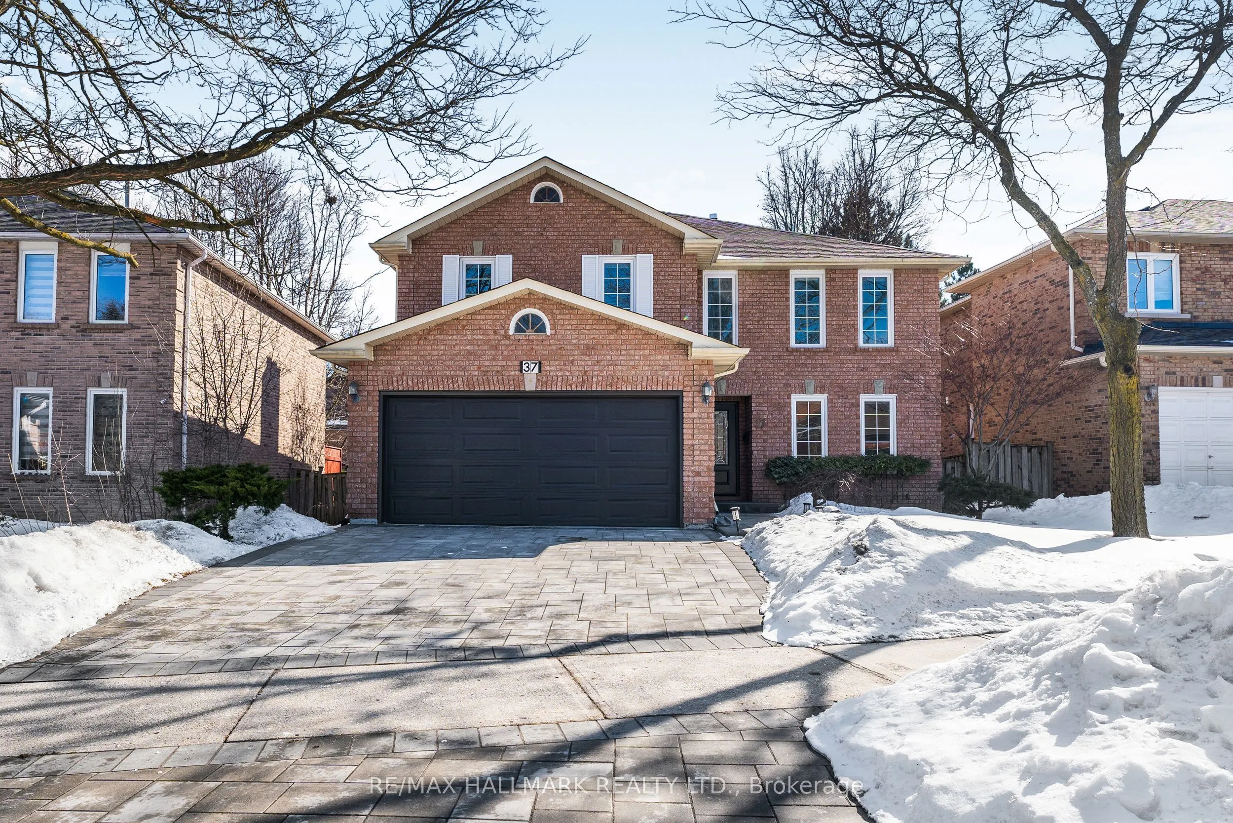 37 Elmsley Drive