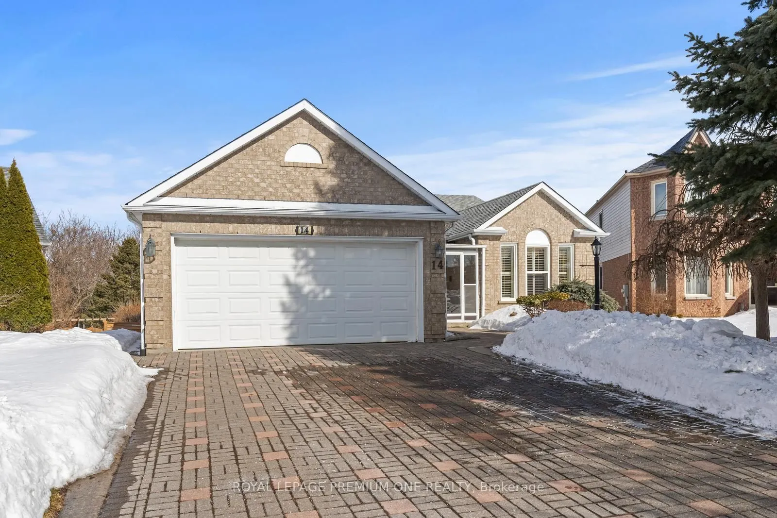 14 CARRICK Avenue