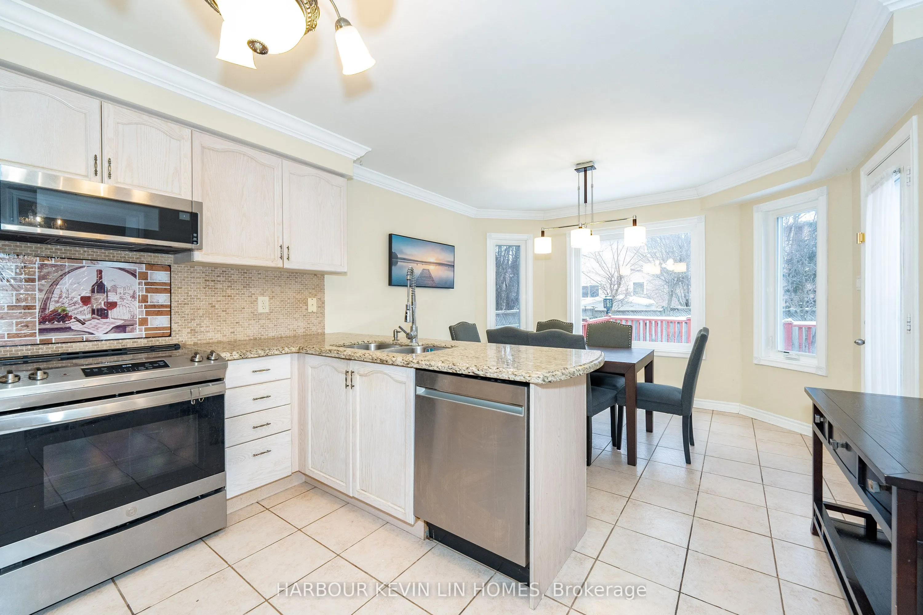 Main - 67 Sunridge Street