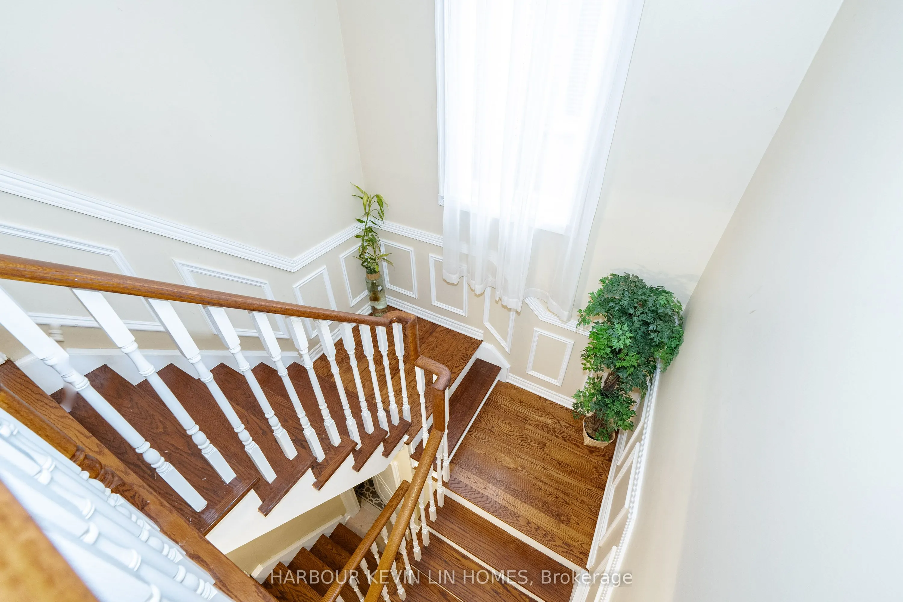 Main - 67 Sunridge Street