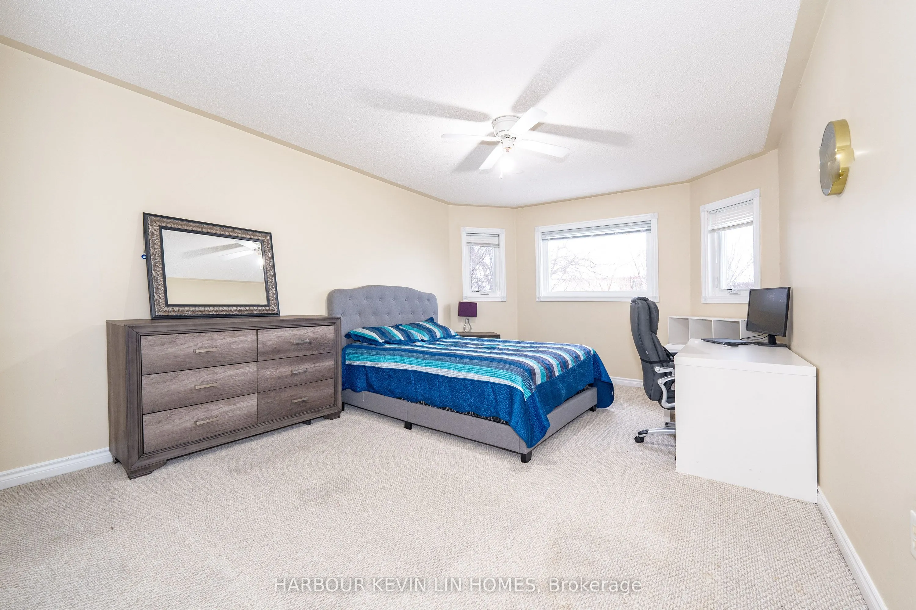 Main - 67 Sunridge Street