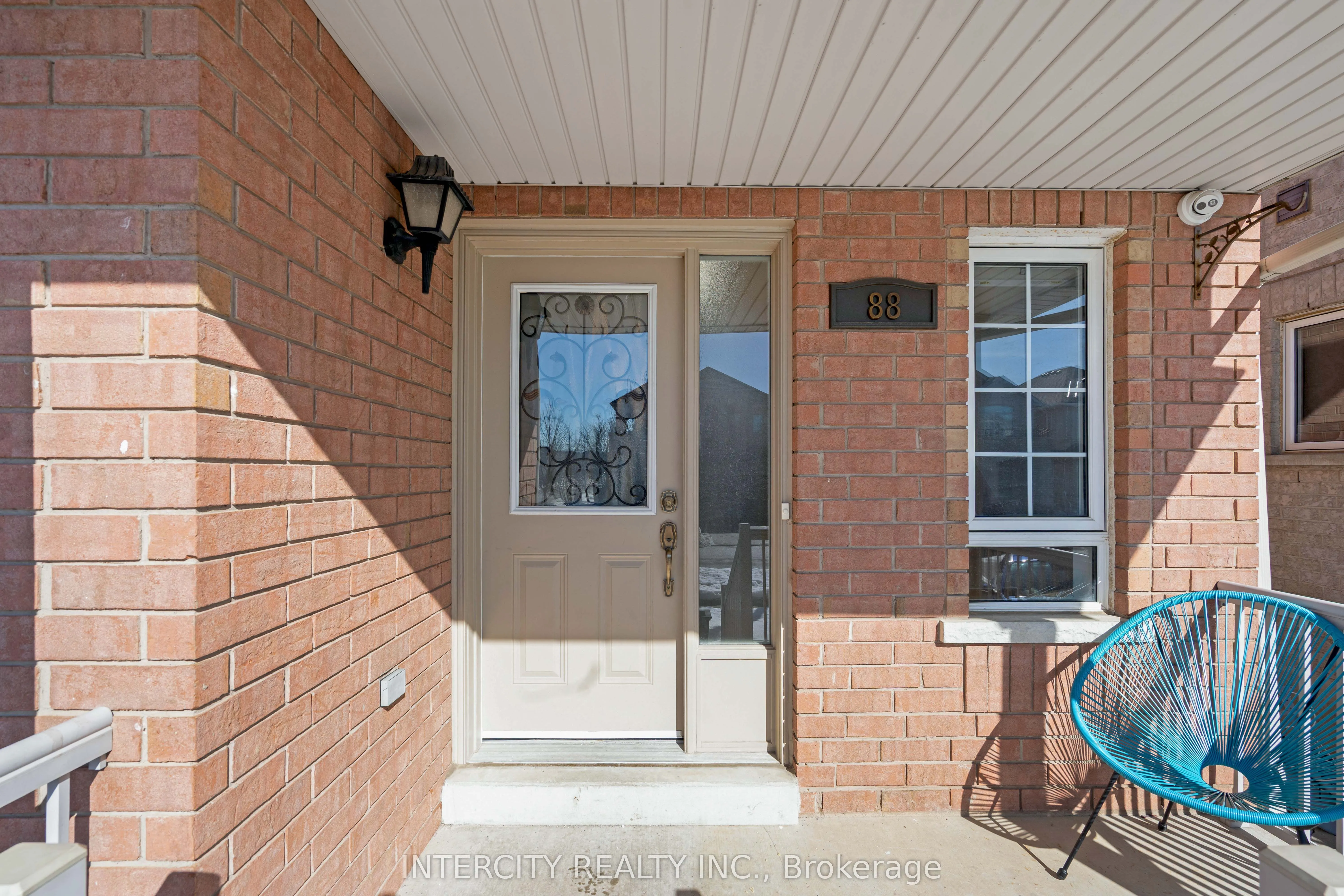 88 Canyon Gate Crescent