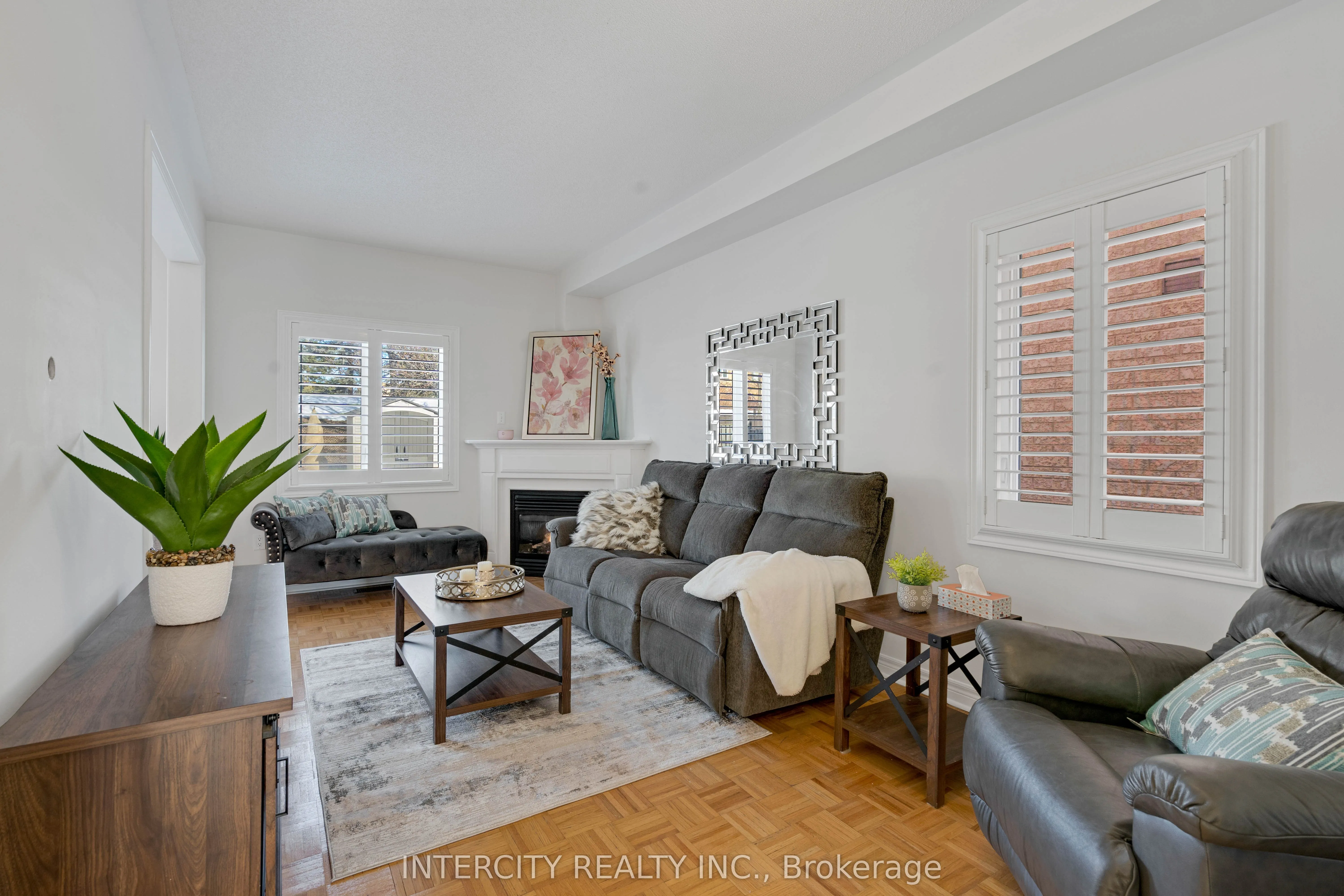 88 Canyon Gate Crescent