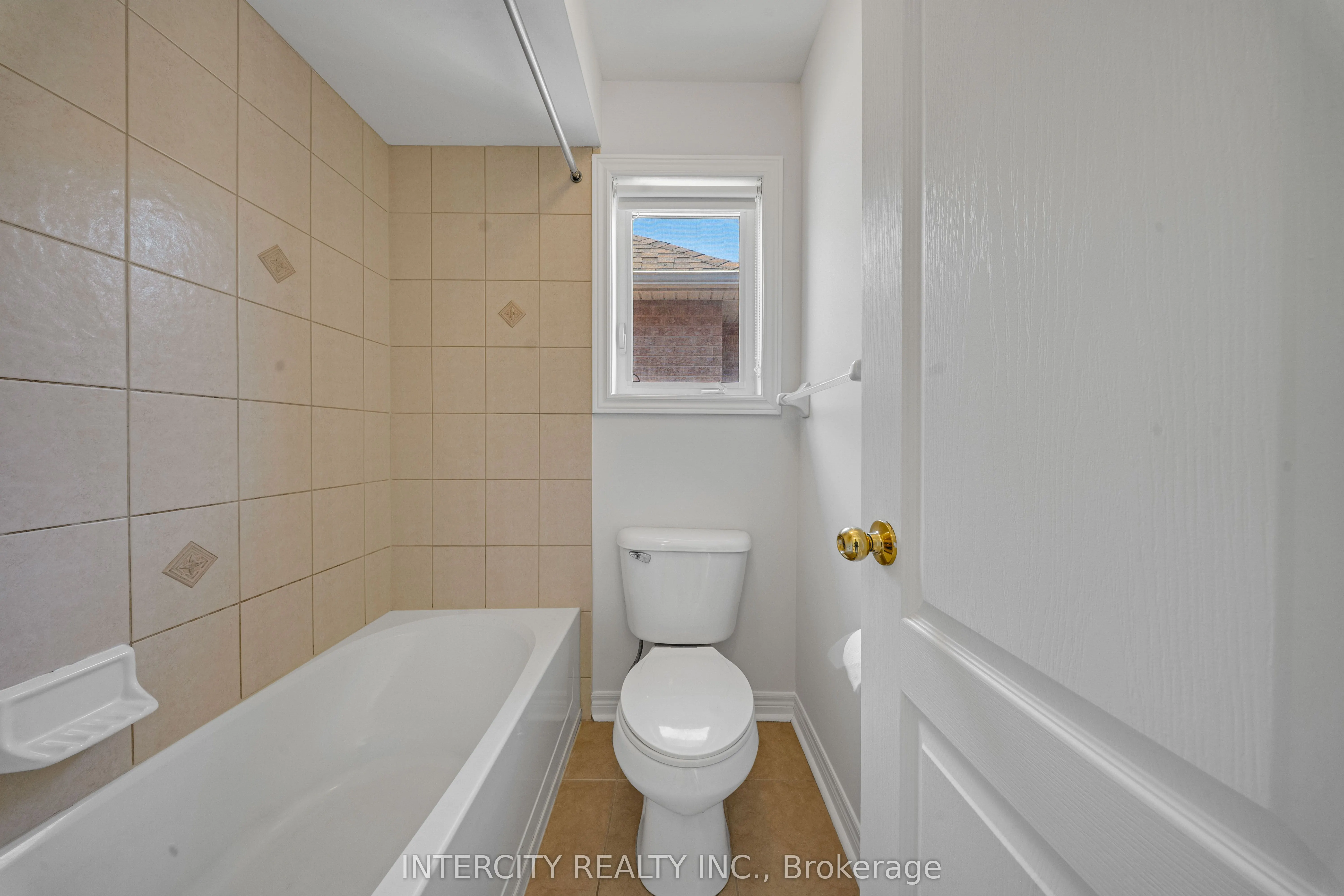 88 Canyon Gate Crescent