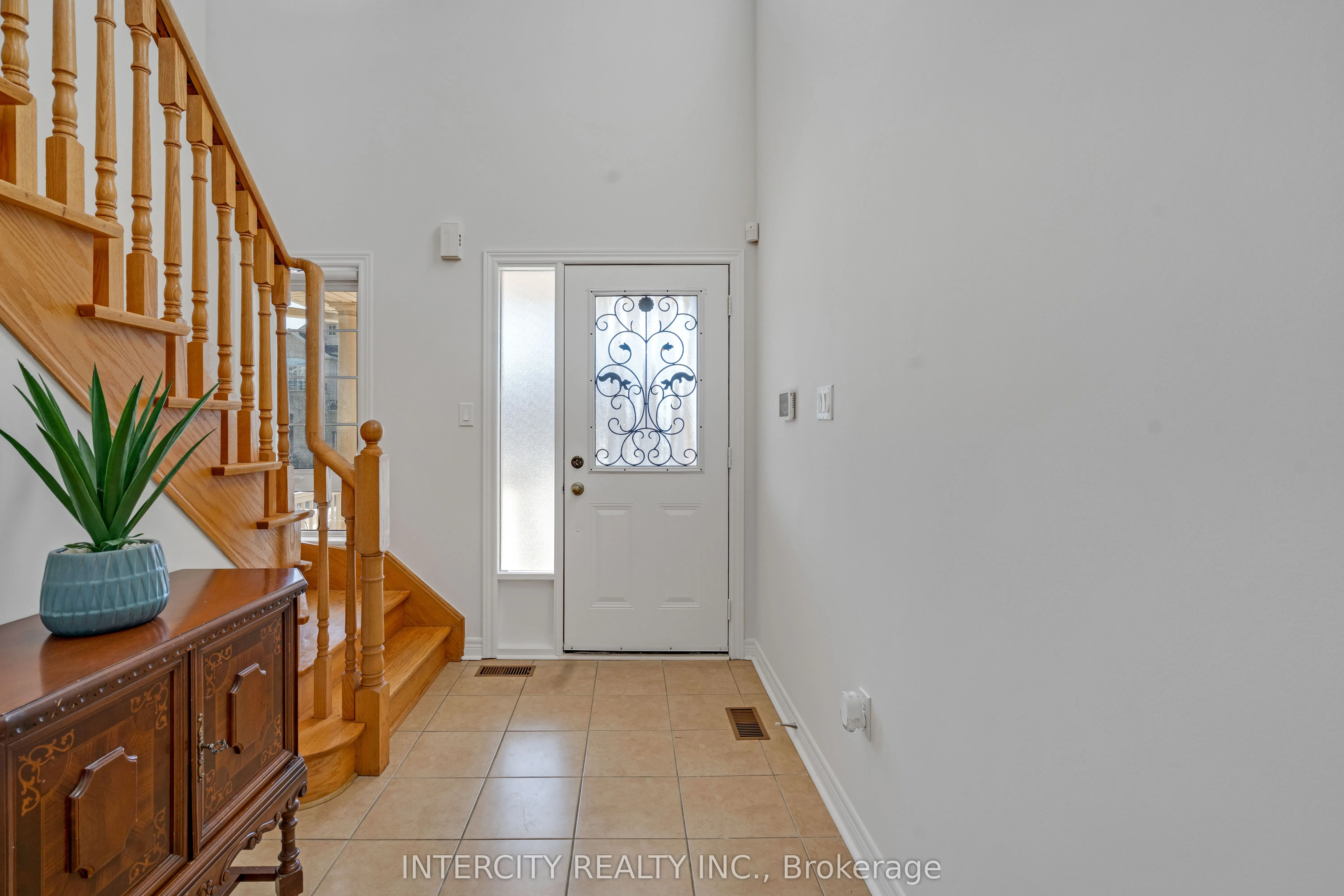 88 Canyon Gate Crescent