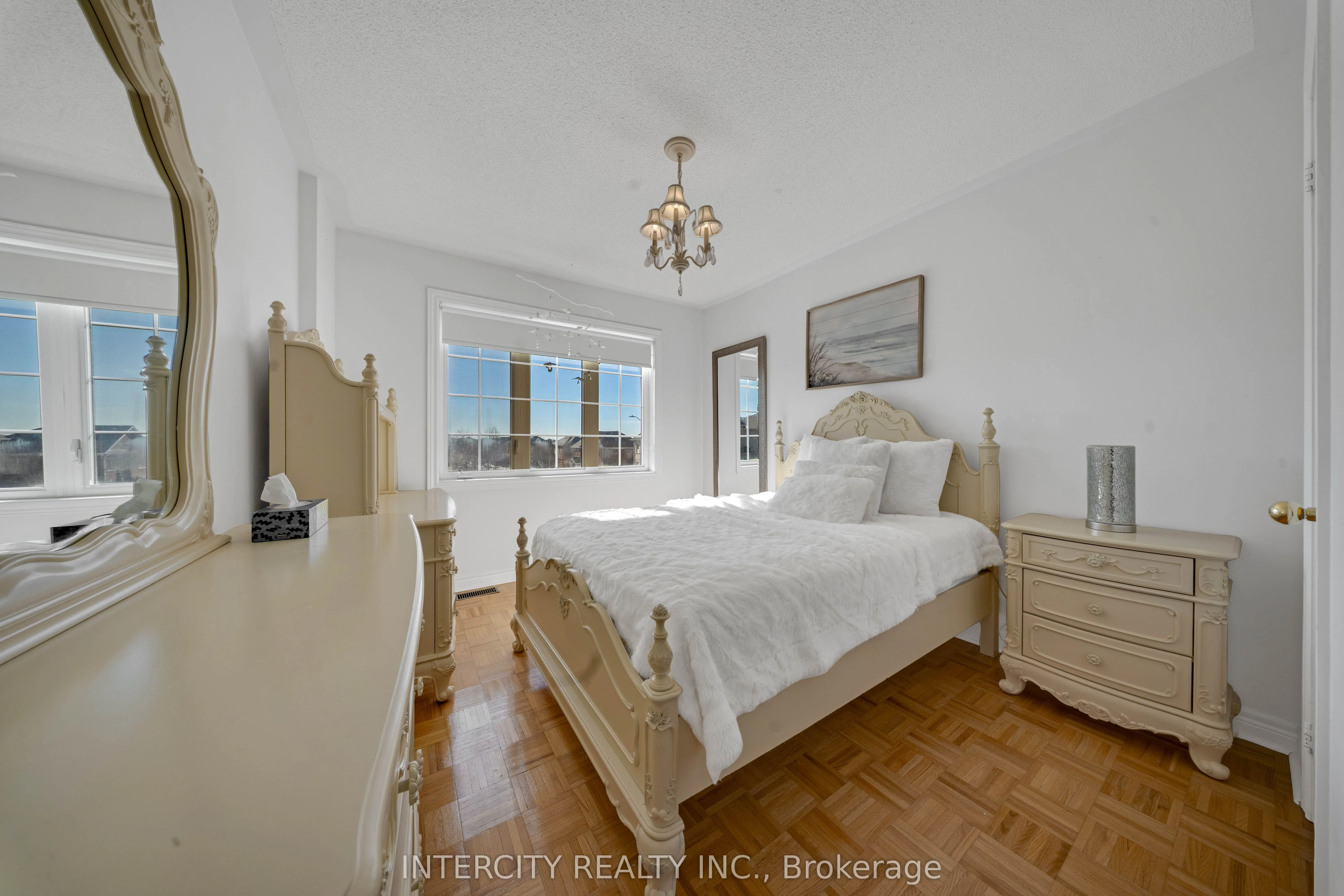88 Canyon Gate Crescent