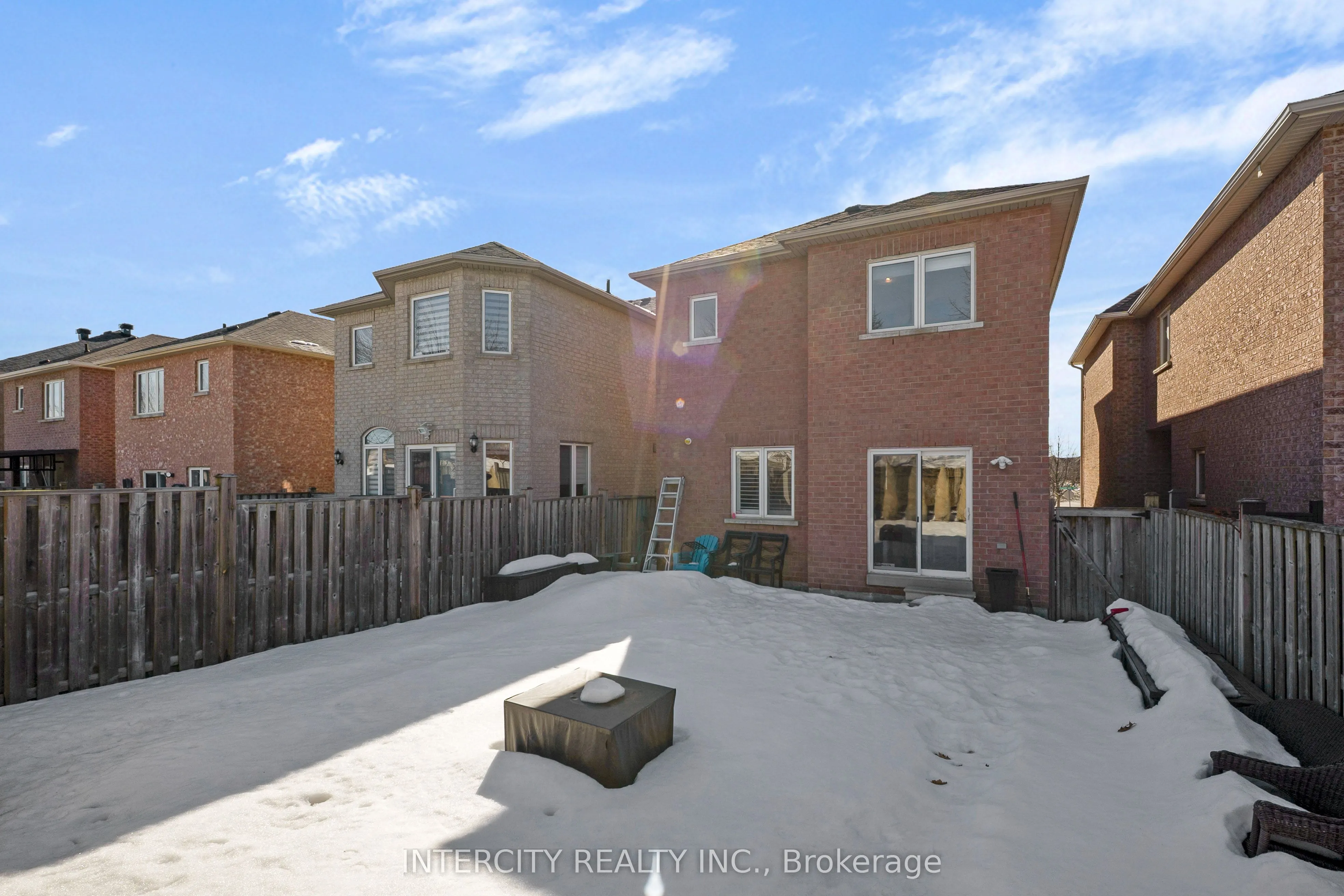 88 Canyon Gate Crescent