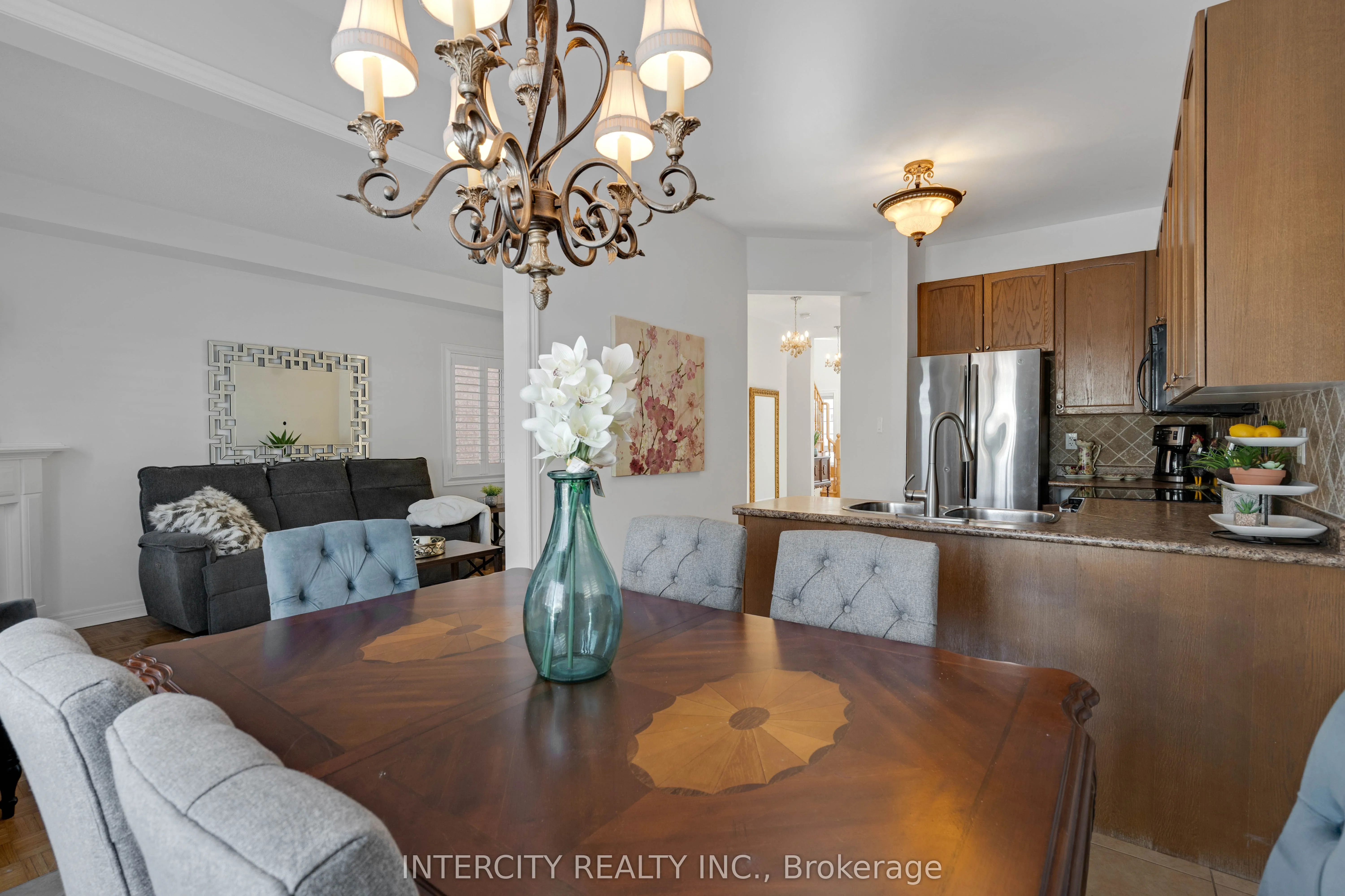88 Canyon Gate Crescent