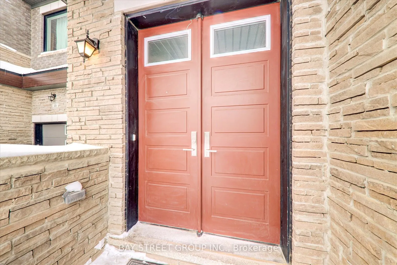 12 SCHMELTZER Crescent