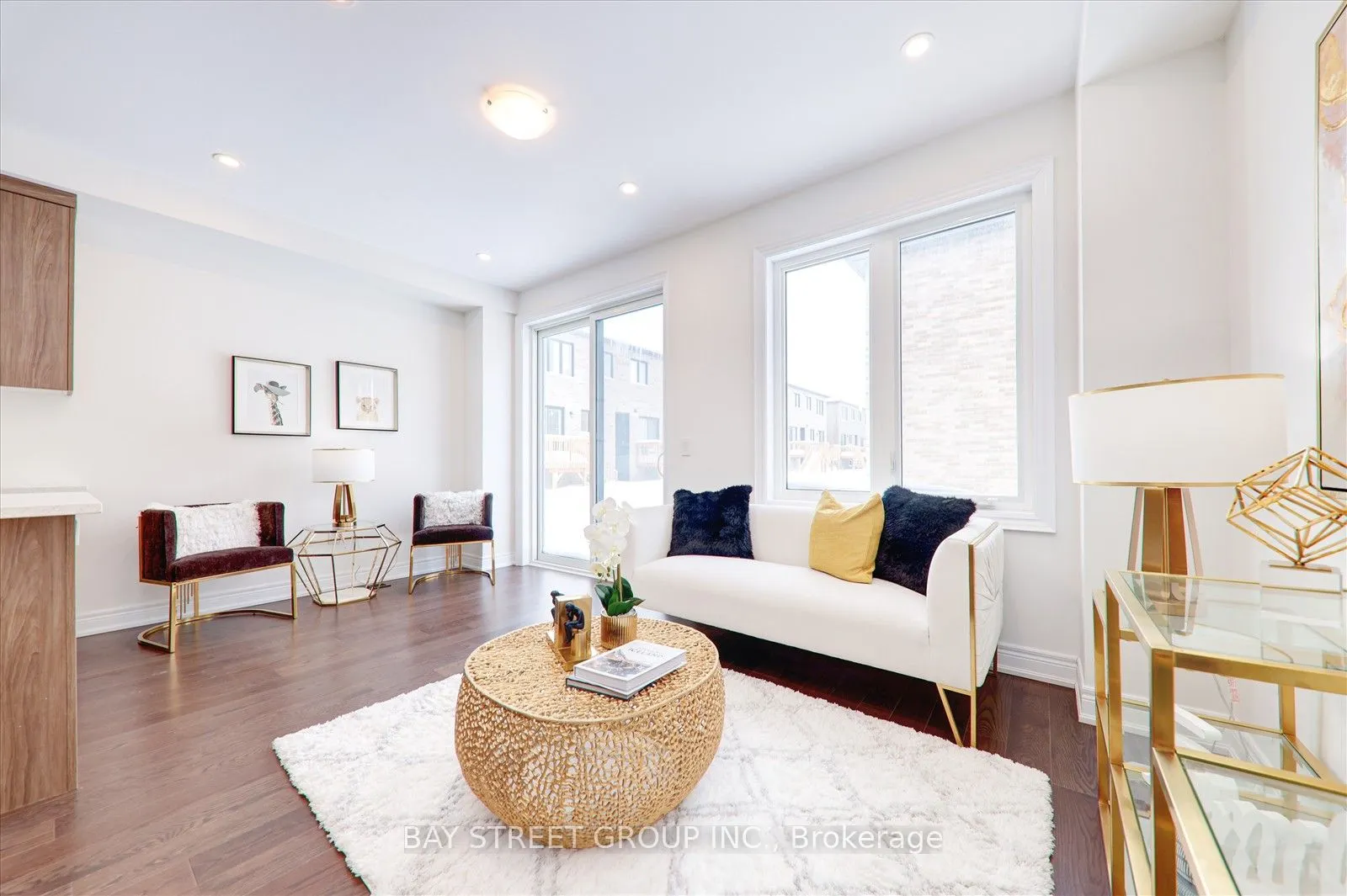 12 SCHMELTZER Crescent
