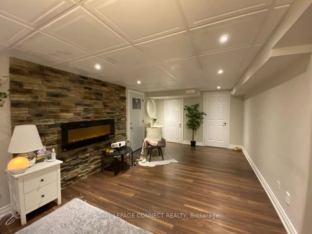 43 Tomlin Crescent, #Lower