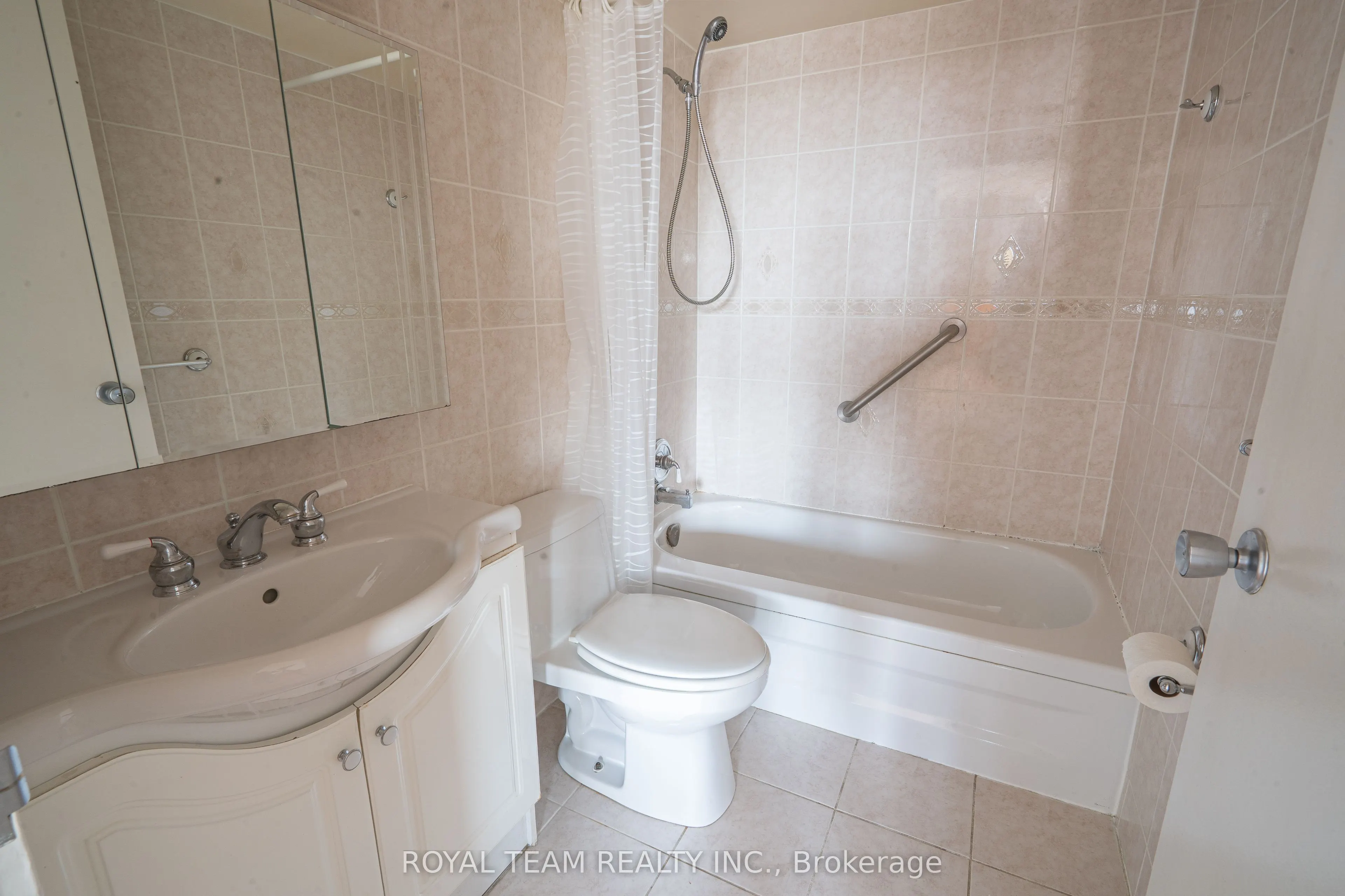 50 Baif Boulevard, #706