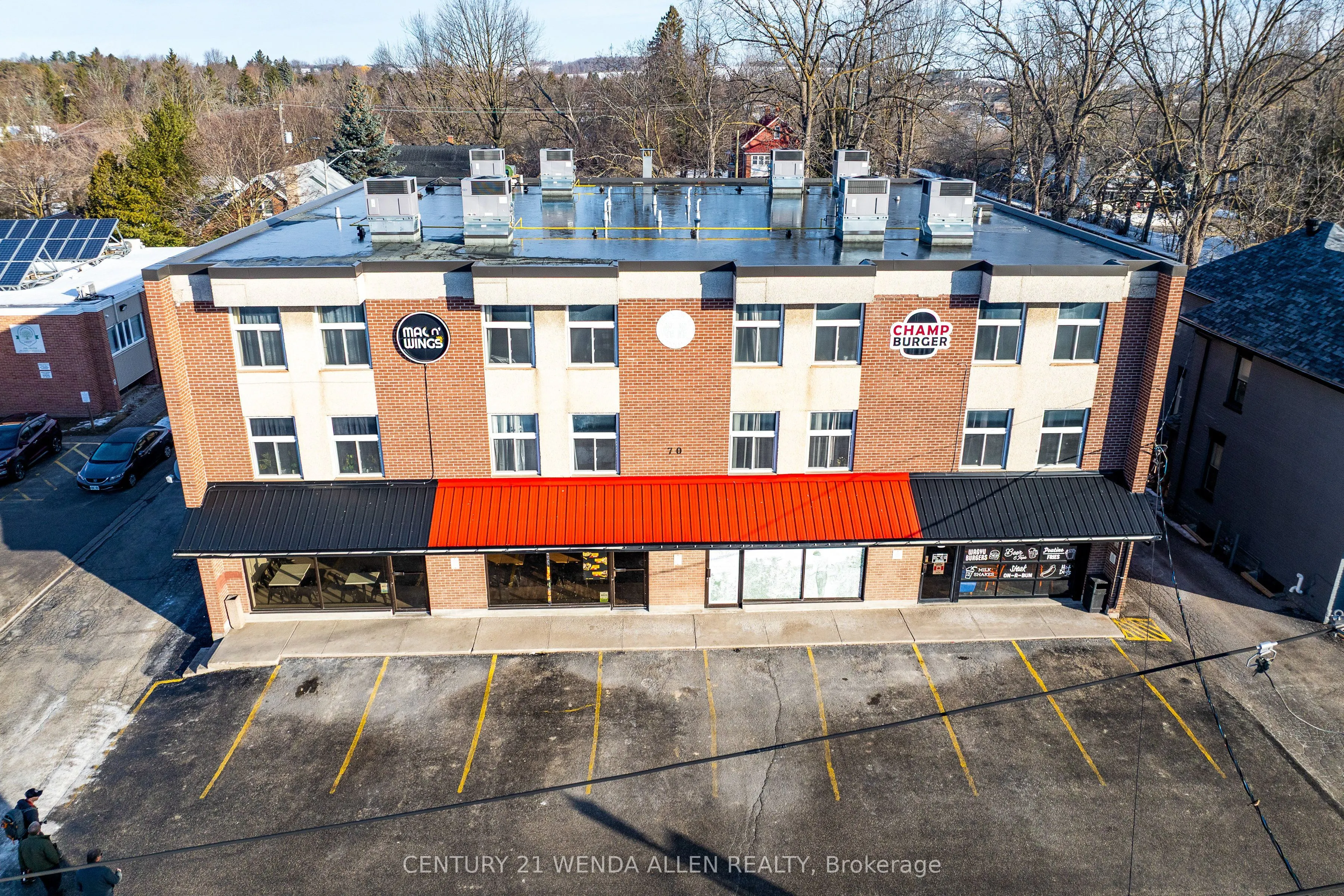 70 Victoria Street E