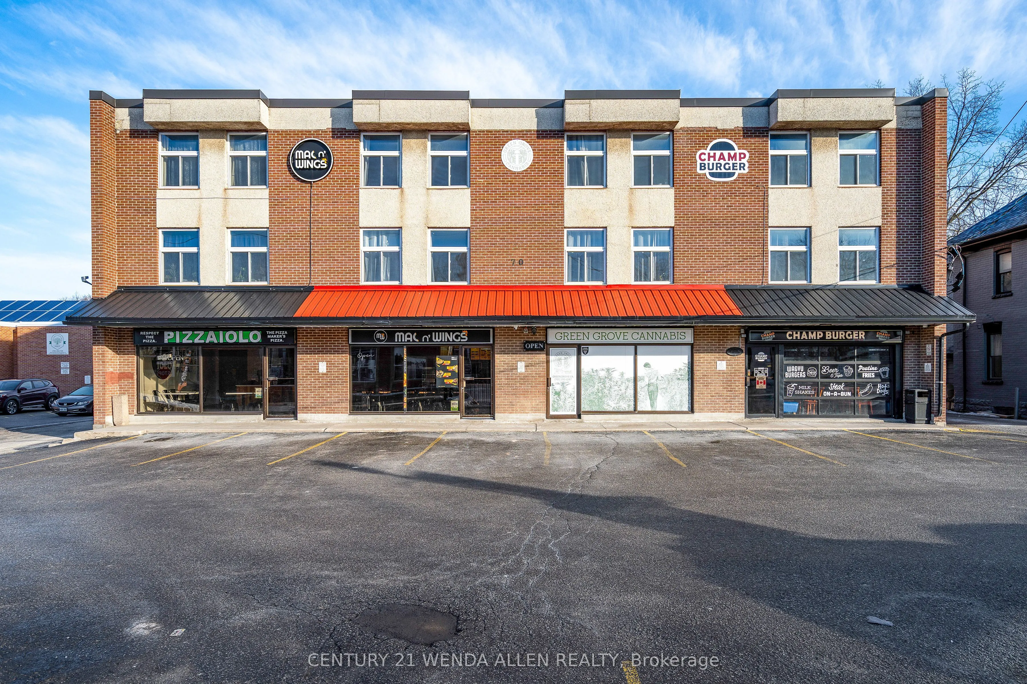 70 Victoria Street E