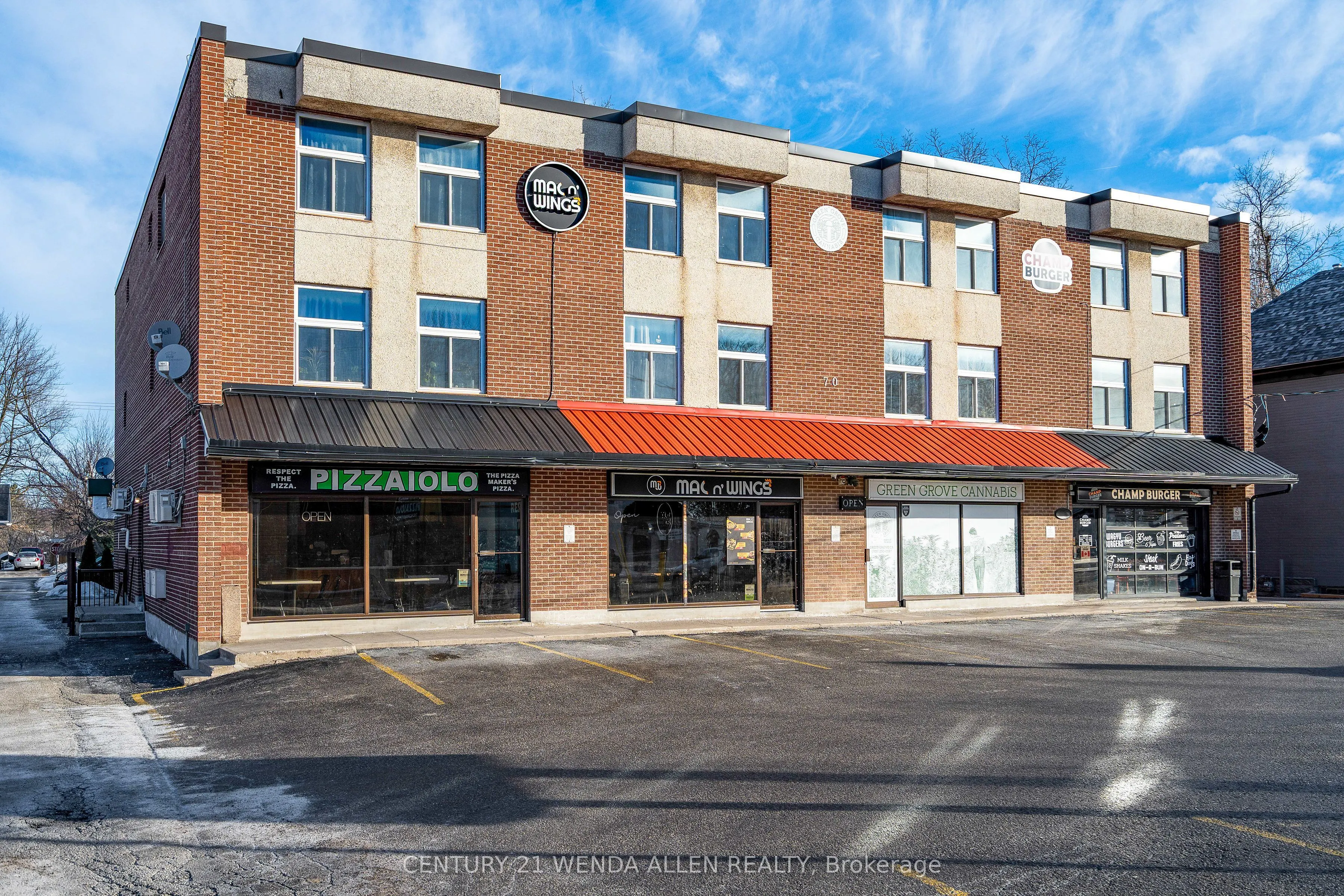 70 Victoria Street E