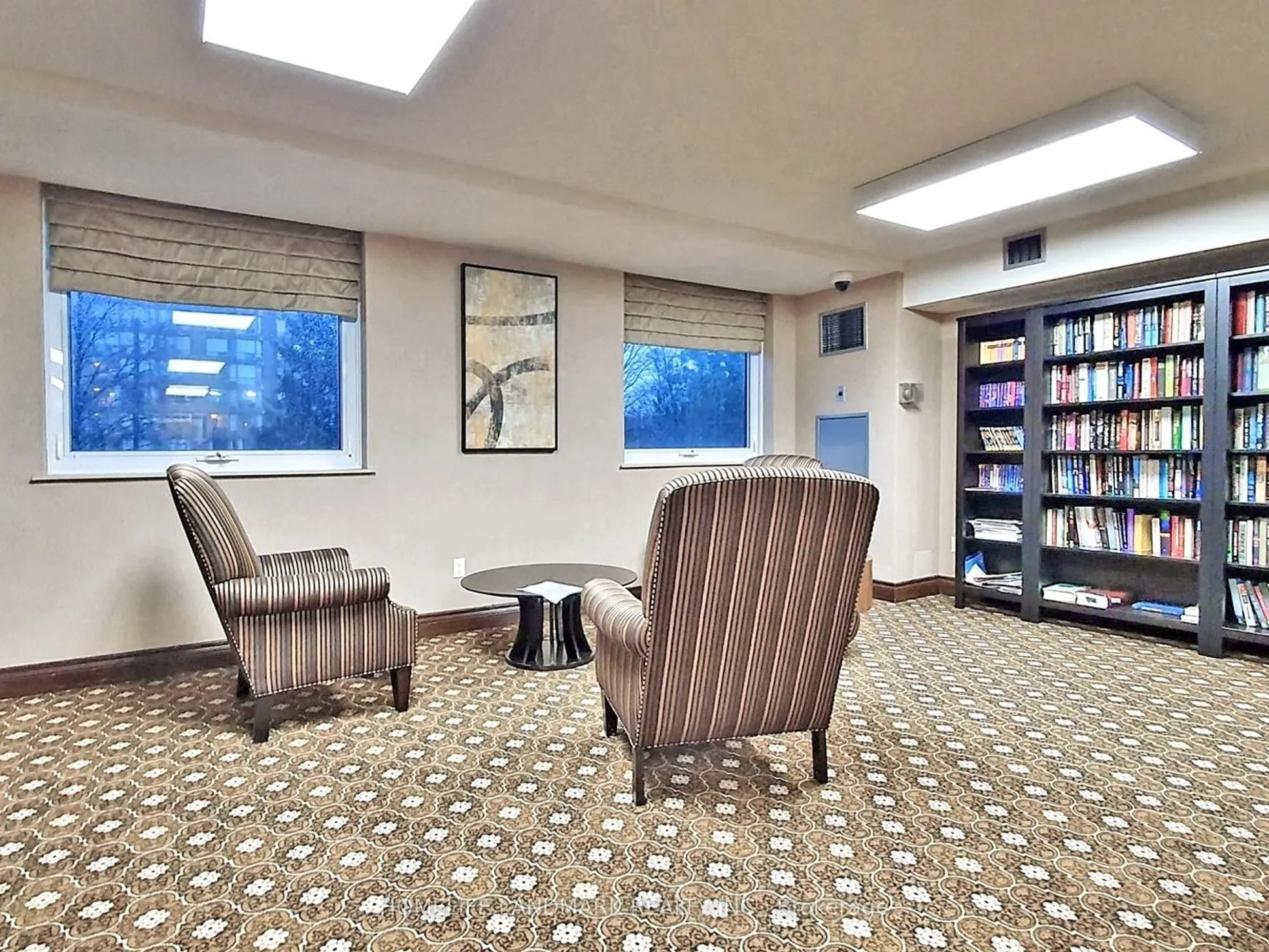 326 Major Mackenzie Drive E, #102