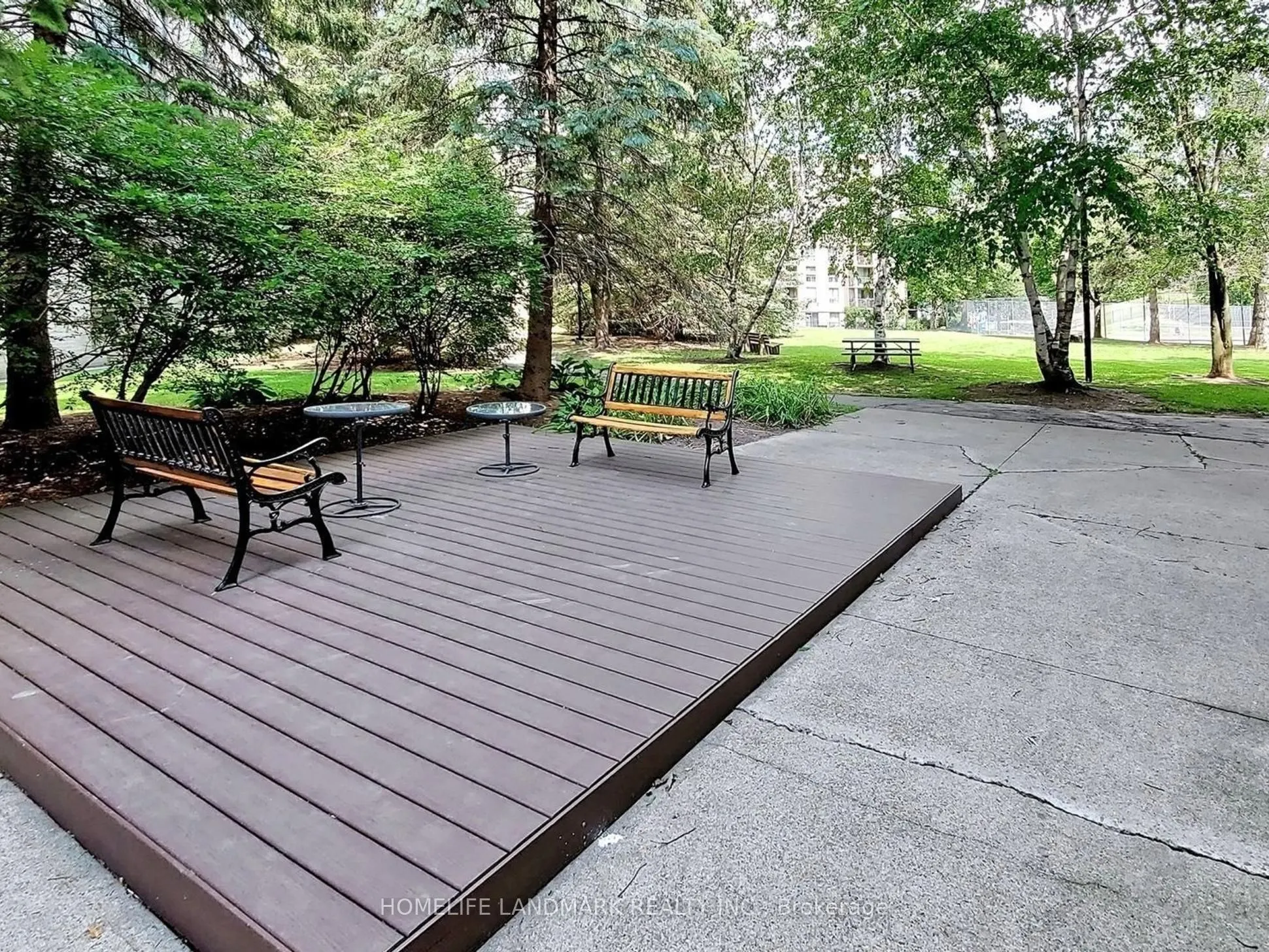 326 Major Mackenzie Drive E, #102