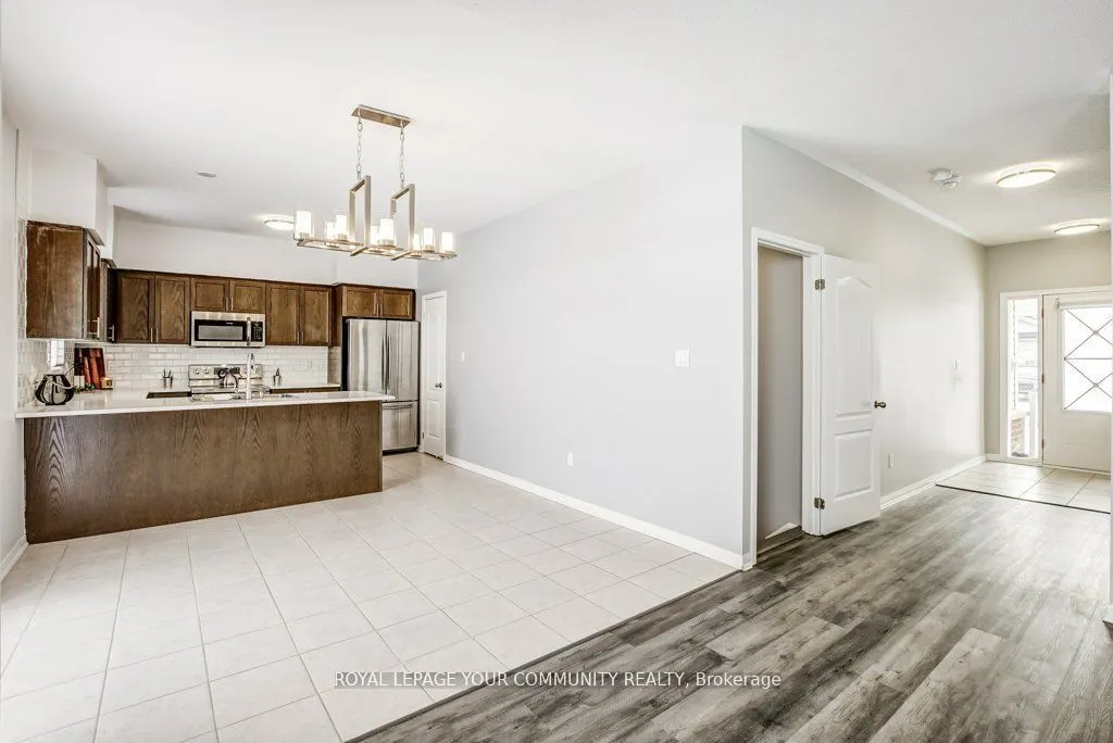16 Don Hadden Crescent