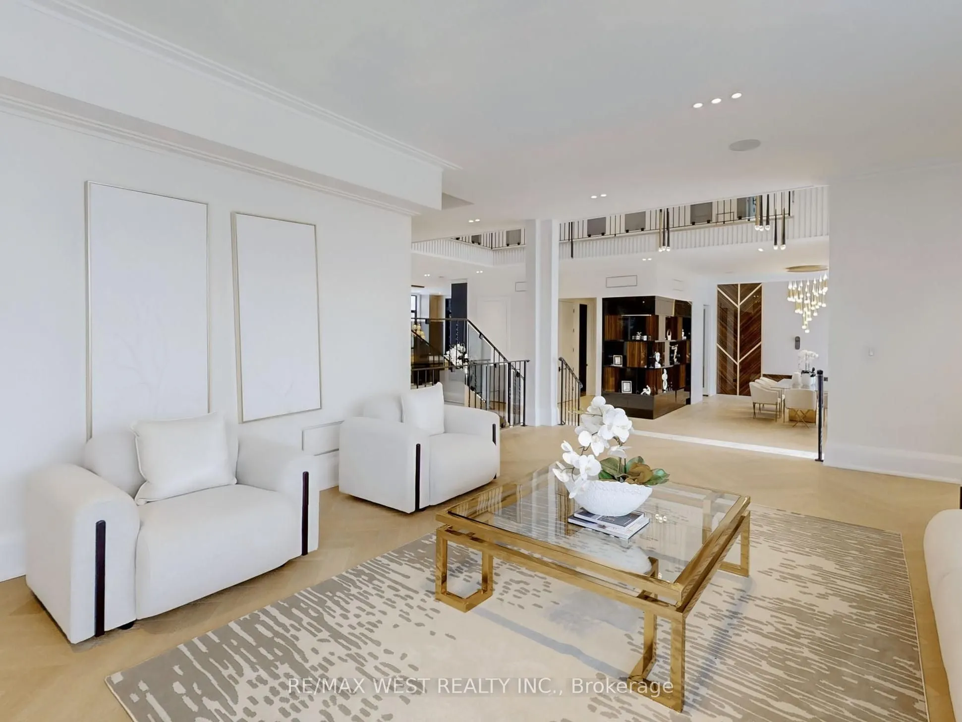 8 Poplar Drive