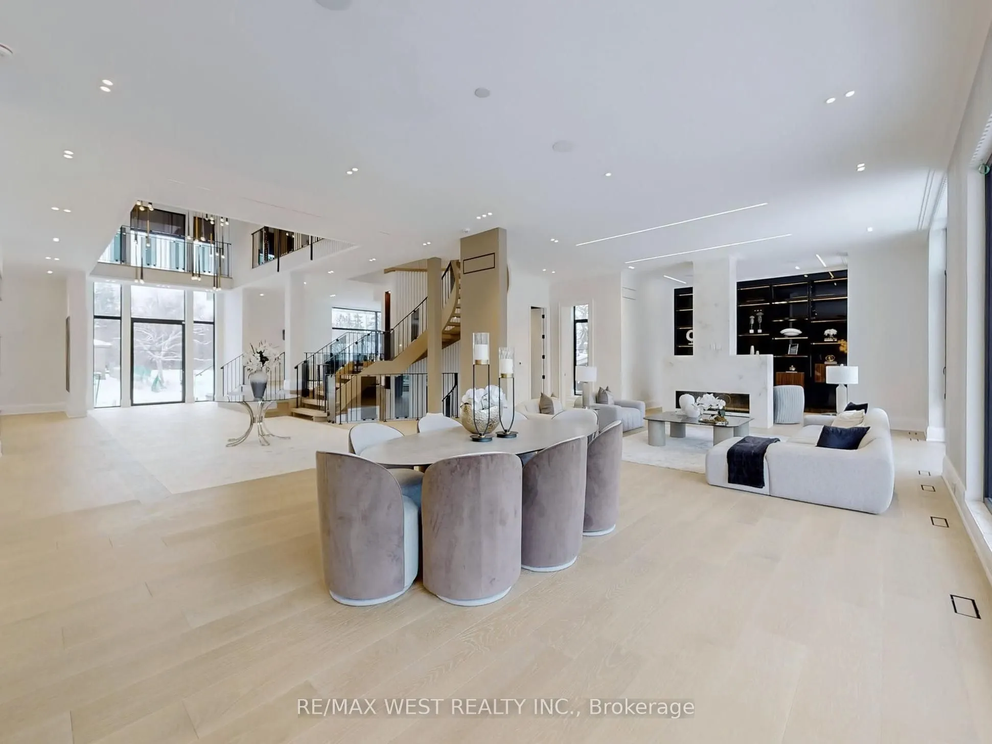 8 Poplar Drive