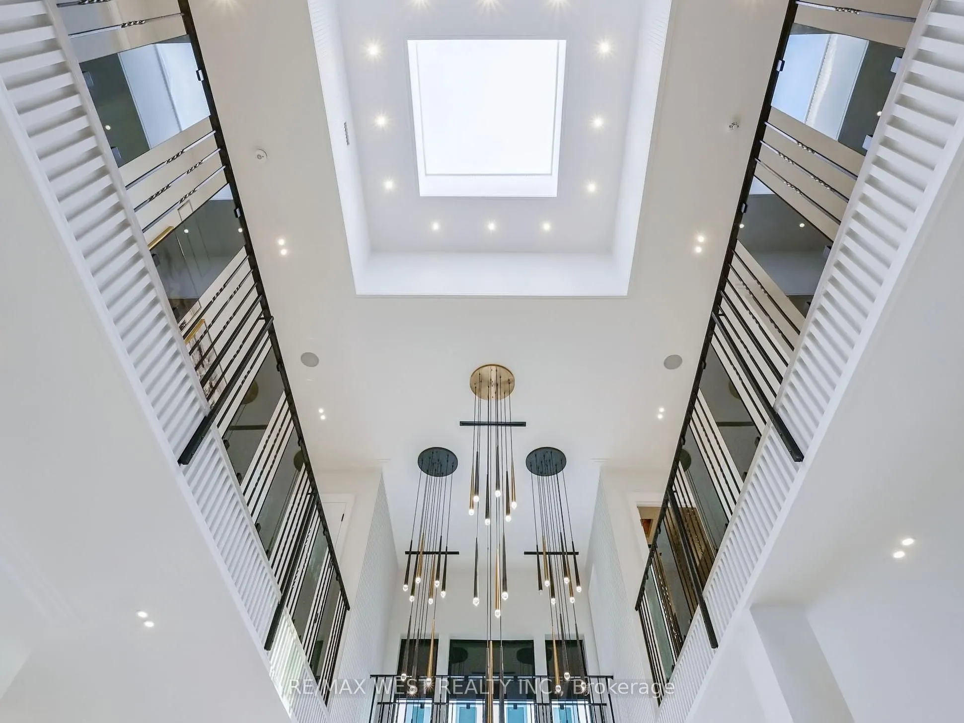 8 Poplar Drive
