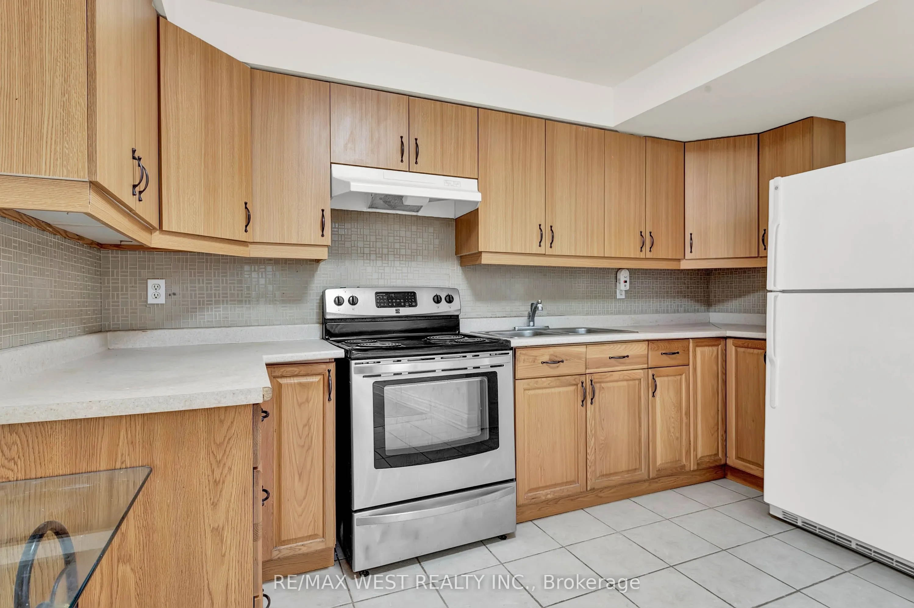 131 Bernard Avenue #Bsmt