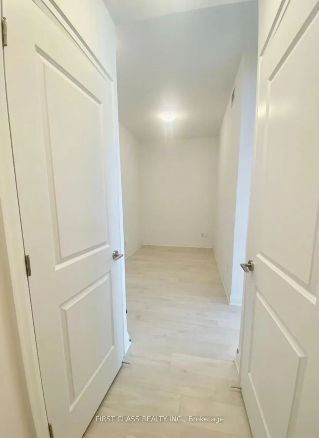 10 Gatineau Drive #210