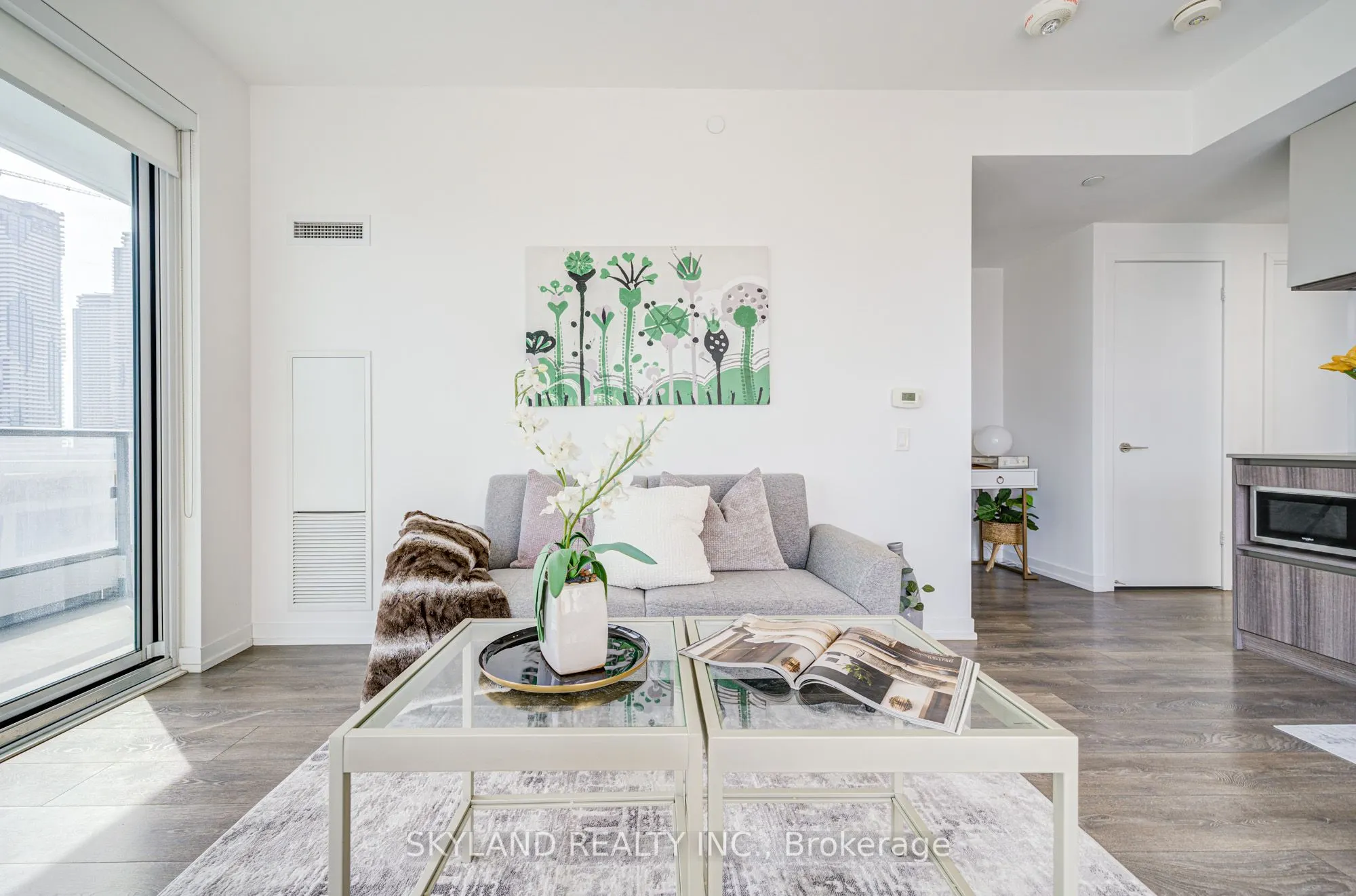 5 Buttermill Avenue, #601
