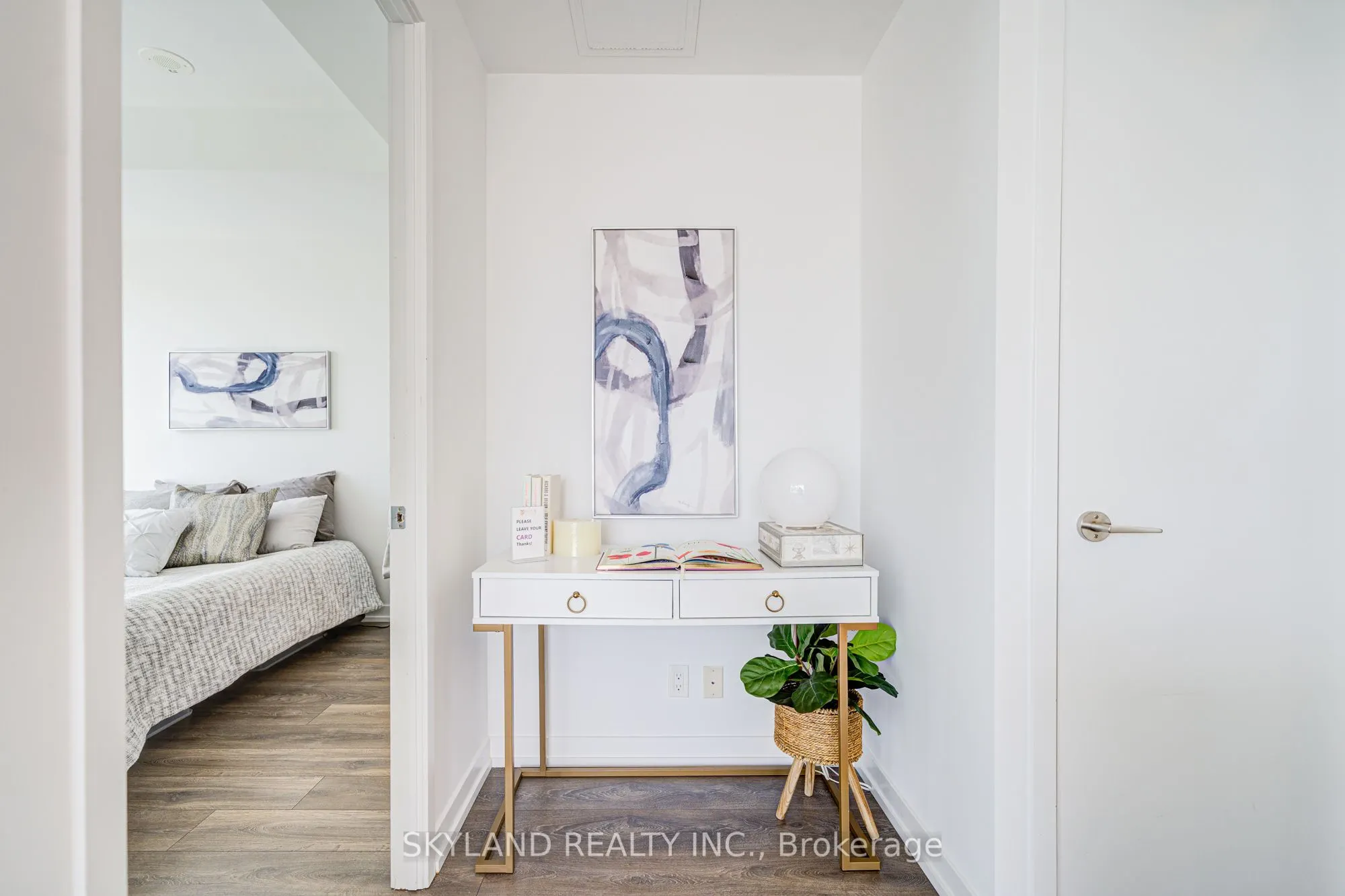 5 Buttermill Avenue, #601