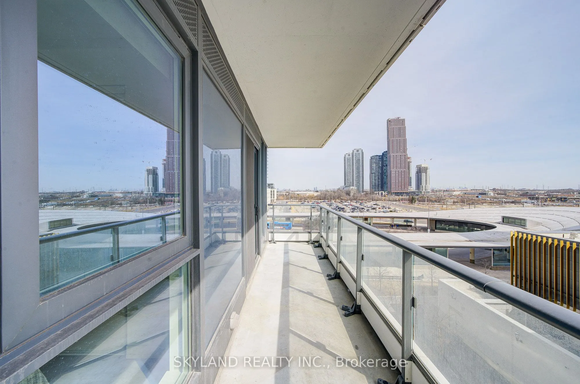 5 Buttermill Avenue, #601
