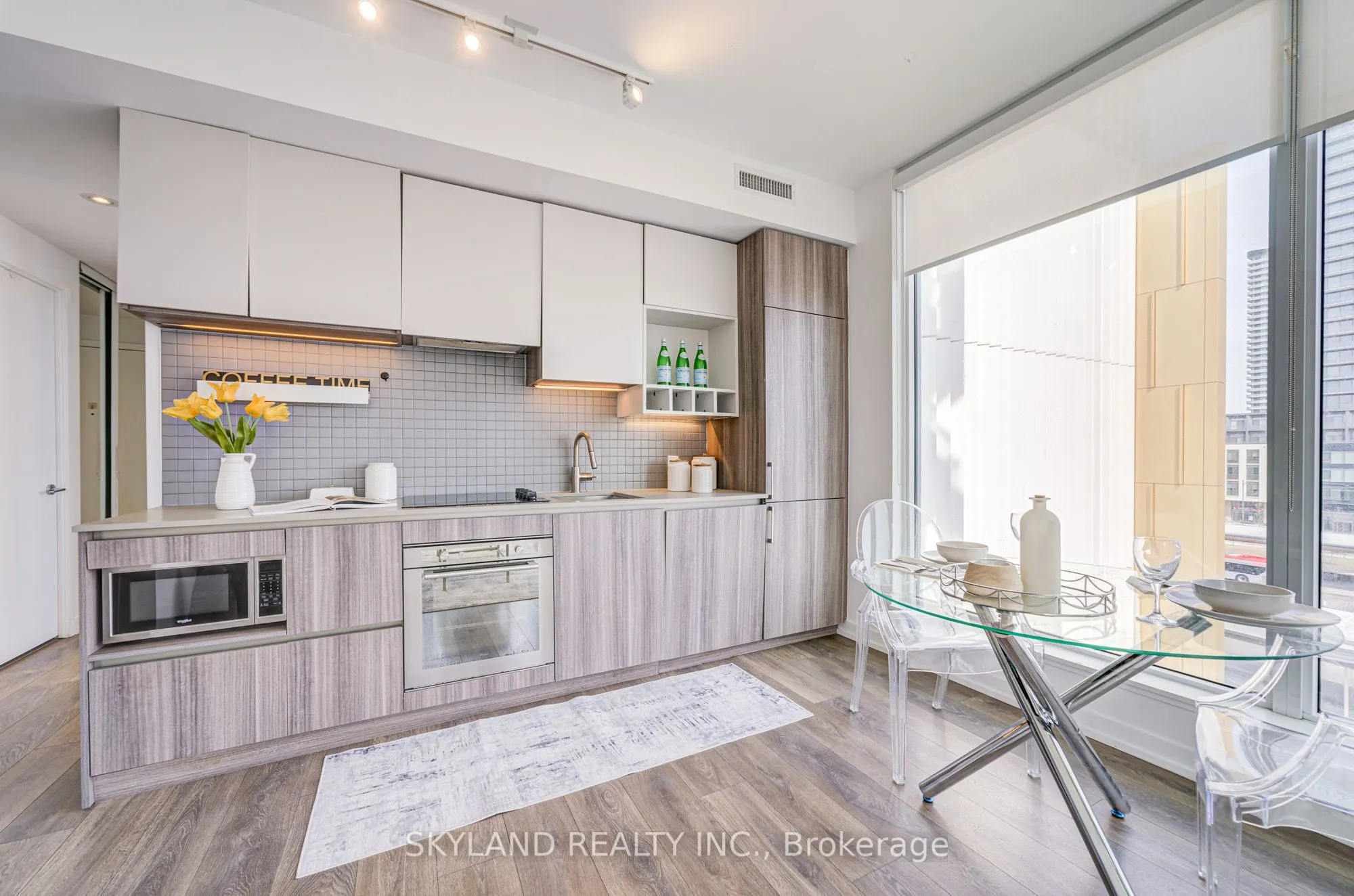 5 Buttermill Avenue, #601