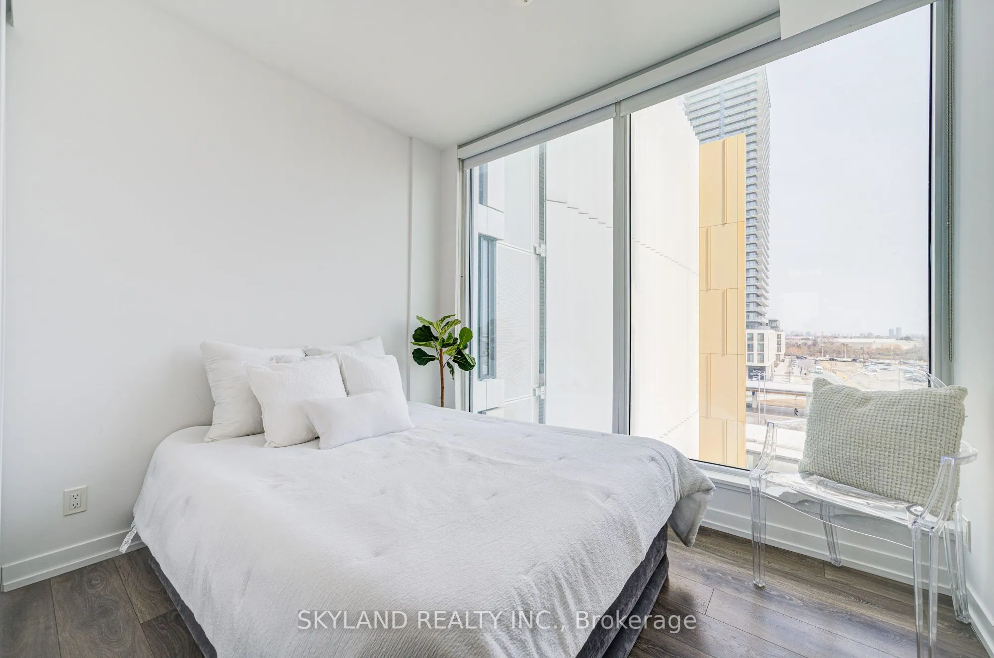 5 Buttermill Avenue, #601