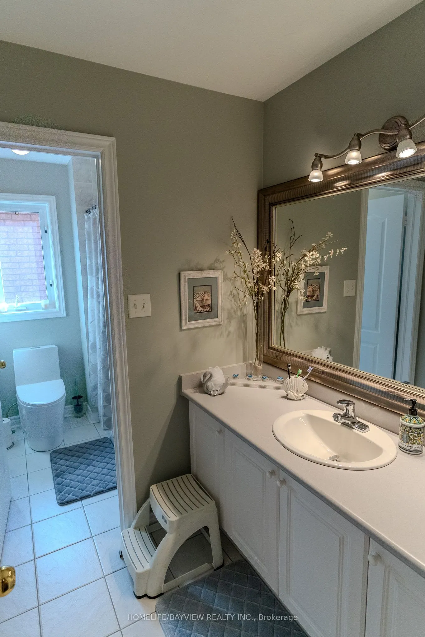 8 Pico Crescent