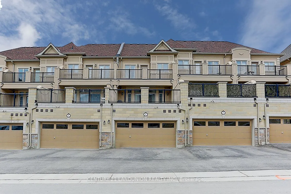 87 Grand Trunk Avenue