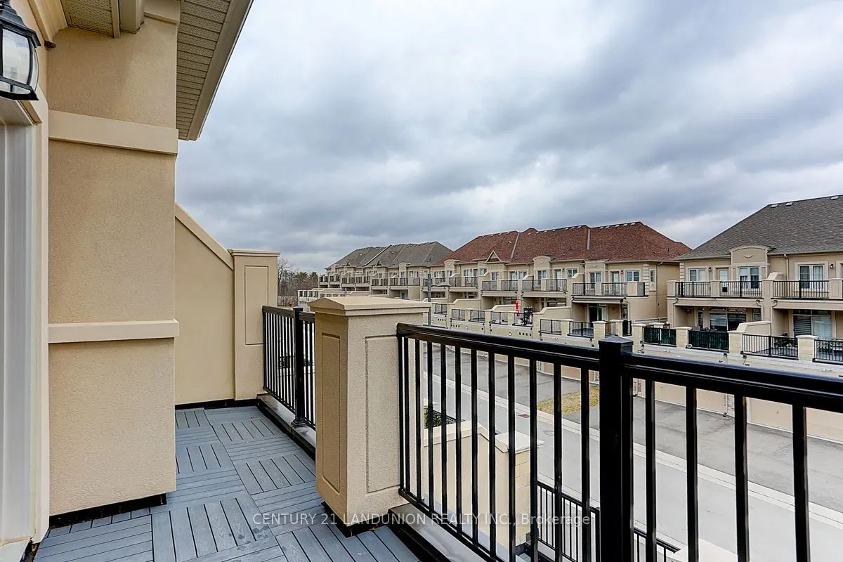 87 Grand Trunk Avenue