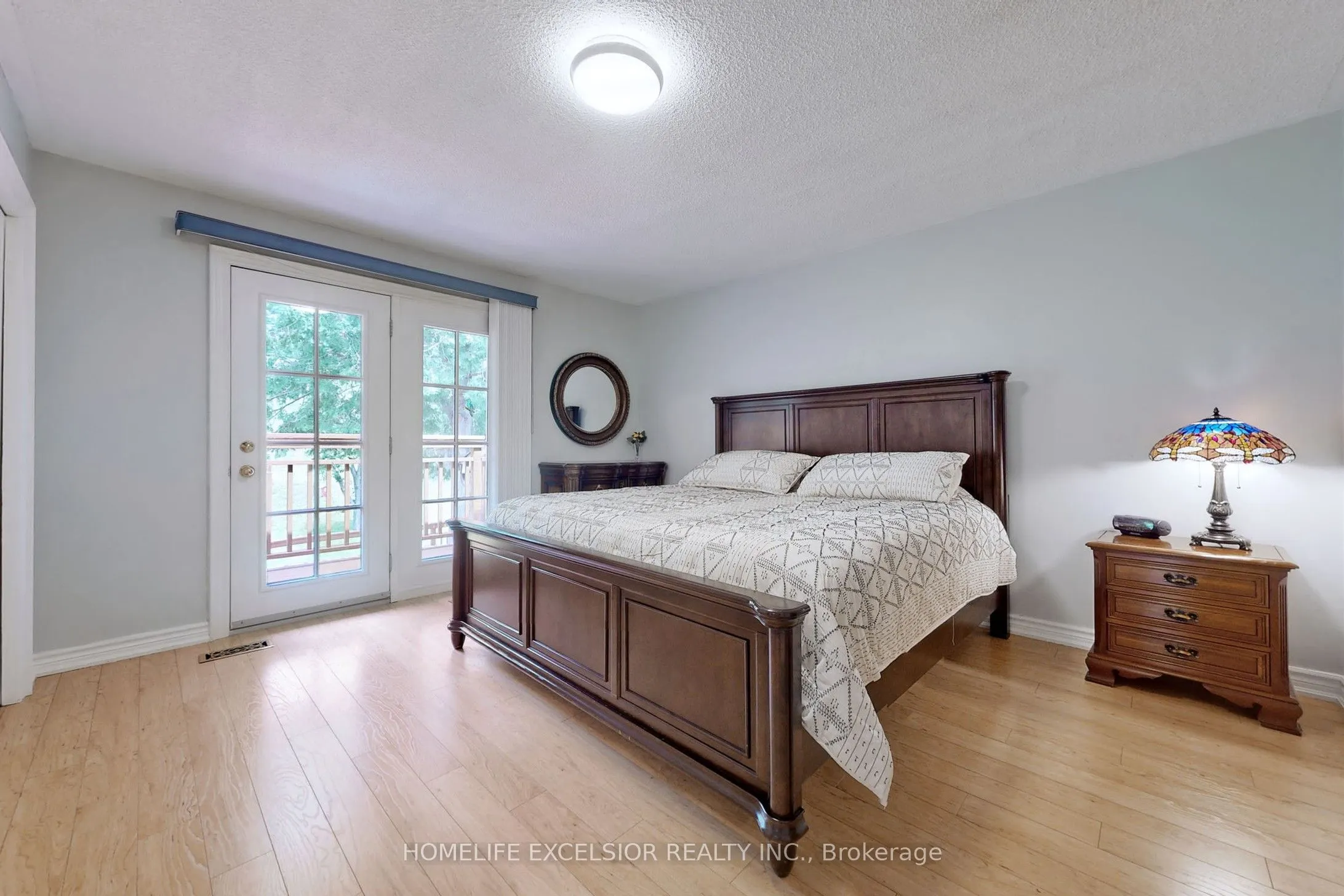 550 Mount Albert Road