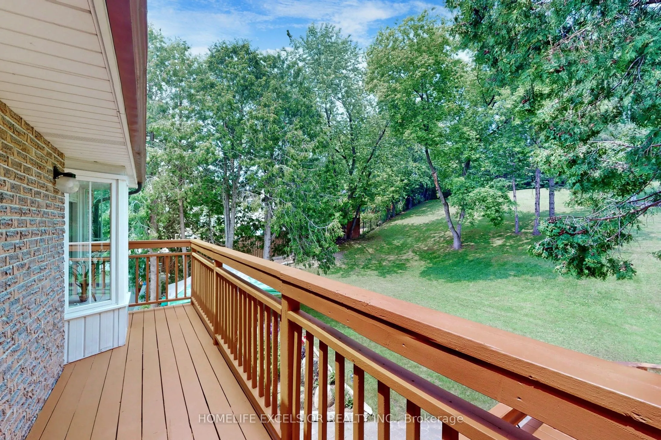 550 Mount Albert Road