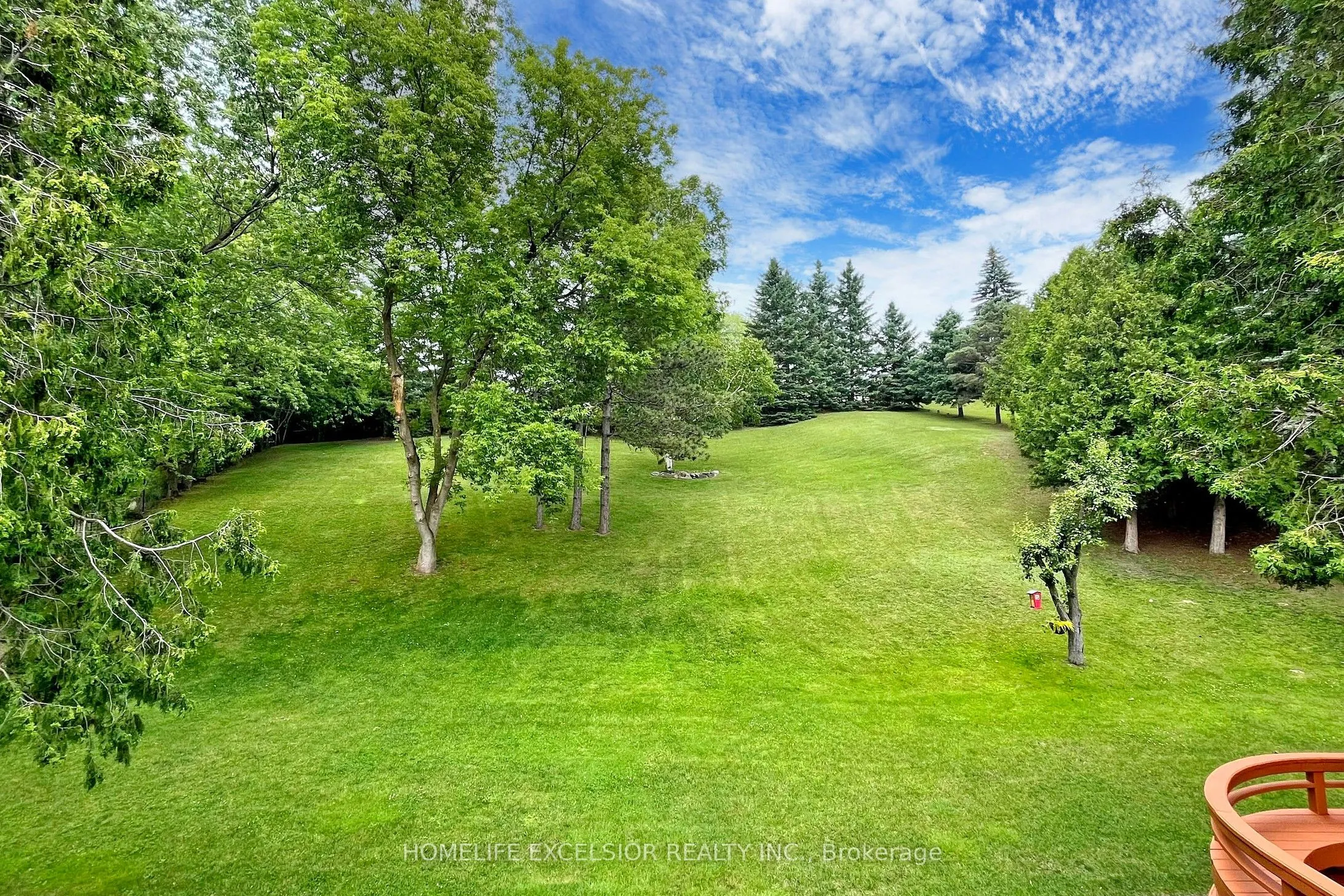 550 Mount Albert Road