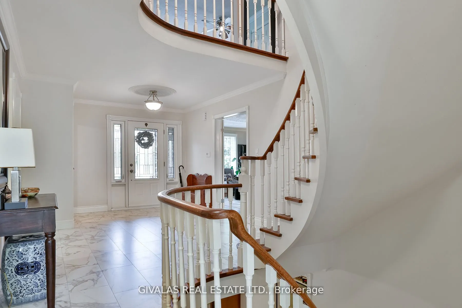 25 Sala Drive