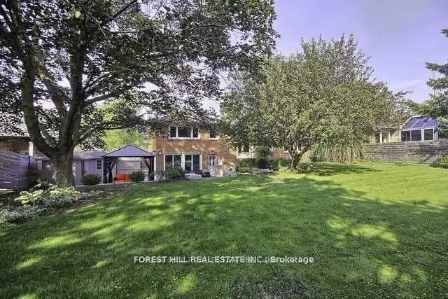 9 Vistaview Boulevard
