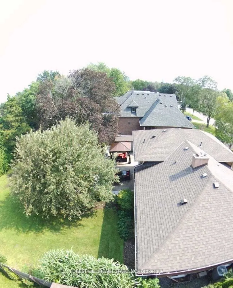 9 Vistaview Boulevard
