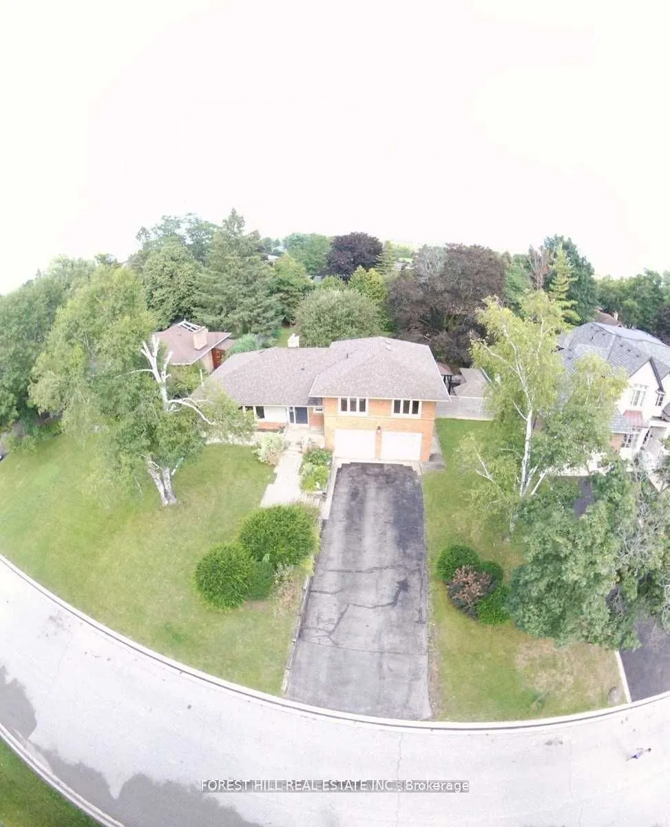 9 Vistaview Boulevard